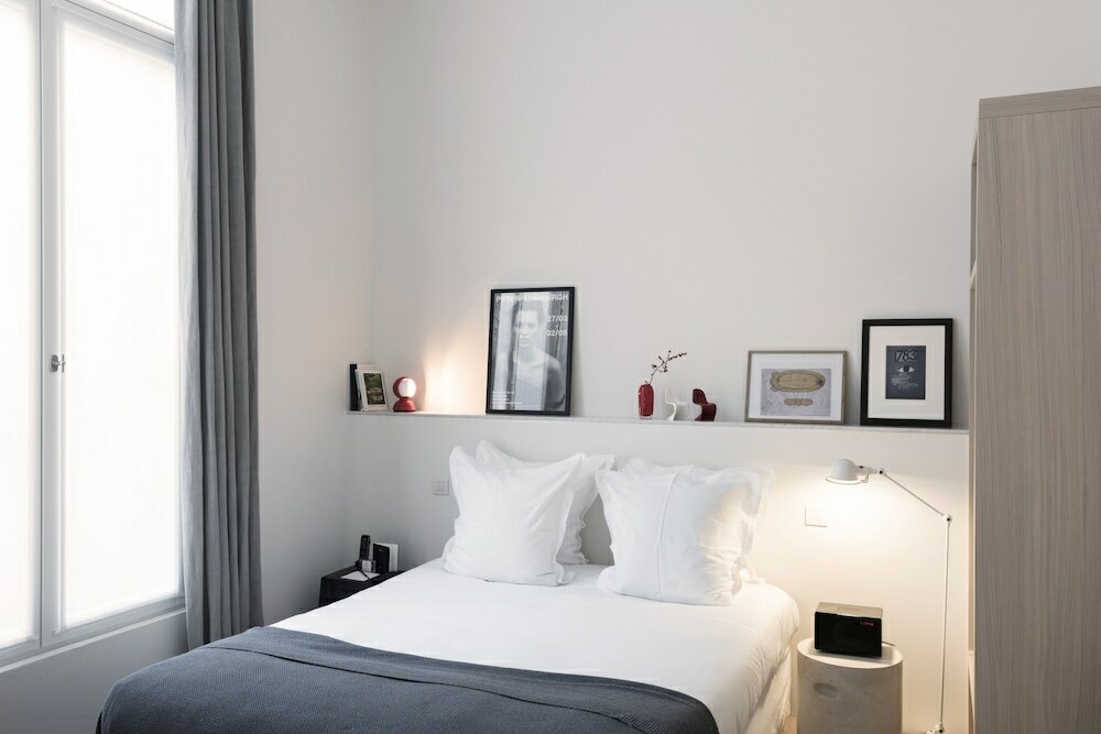 Julien Mood room