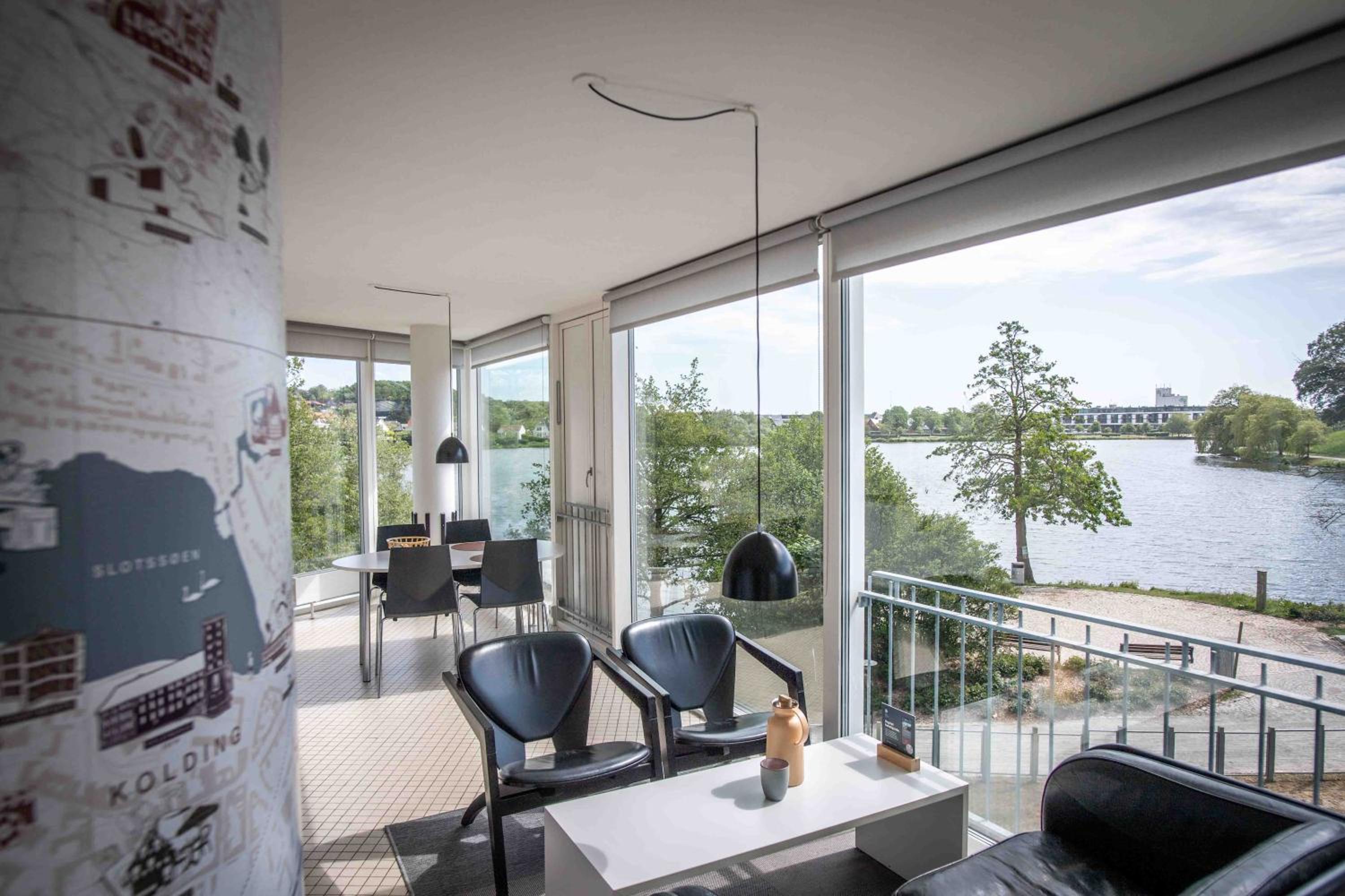 One-Bedroom Apartment with Partial Lake View