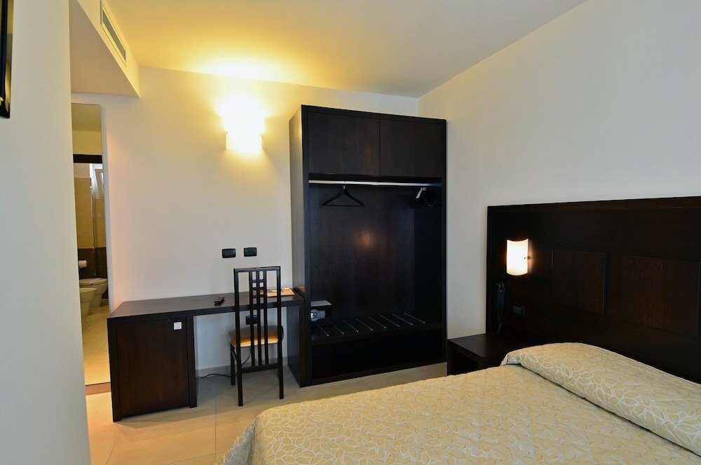 Classic Double Room, Private Bathroom