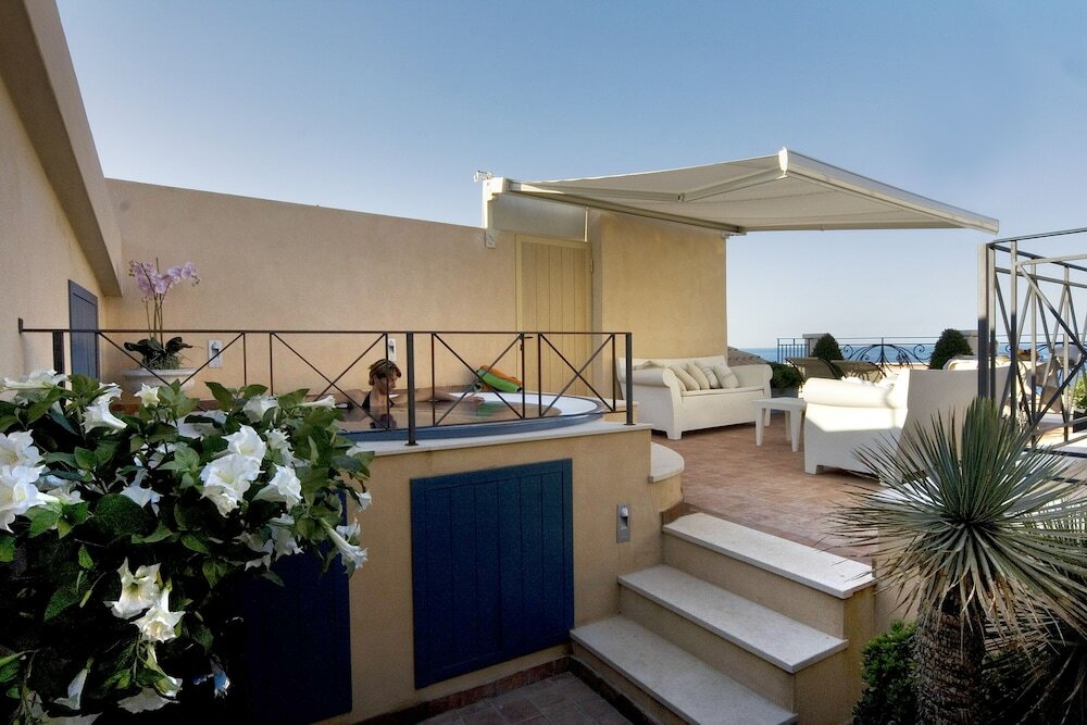 Deluxe Spa Deluxe Room (SPA).
