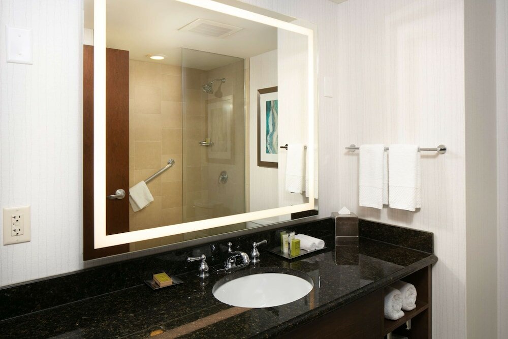 Executive Room, 1 King Bed, Club Lounge Access