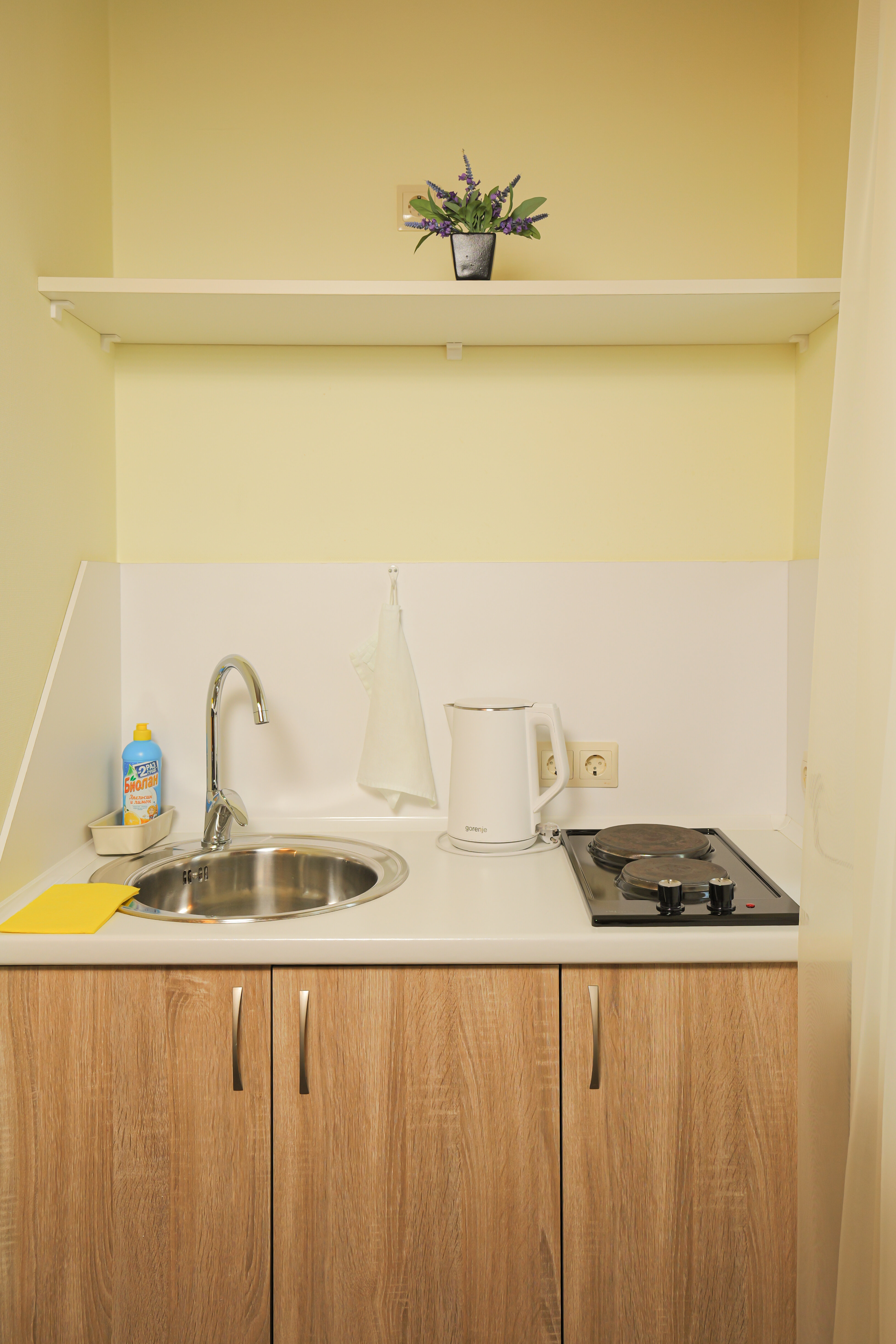 Трехместный номер «Комфорт» с душем