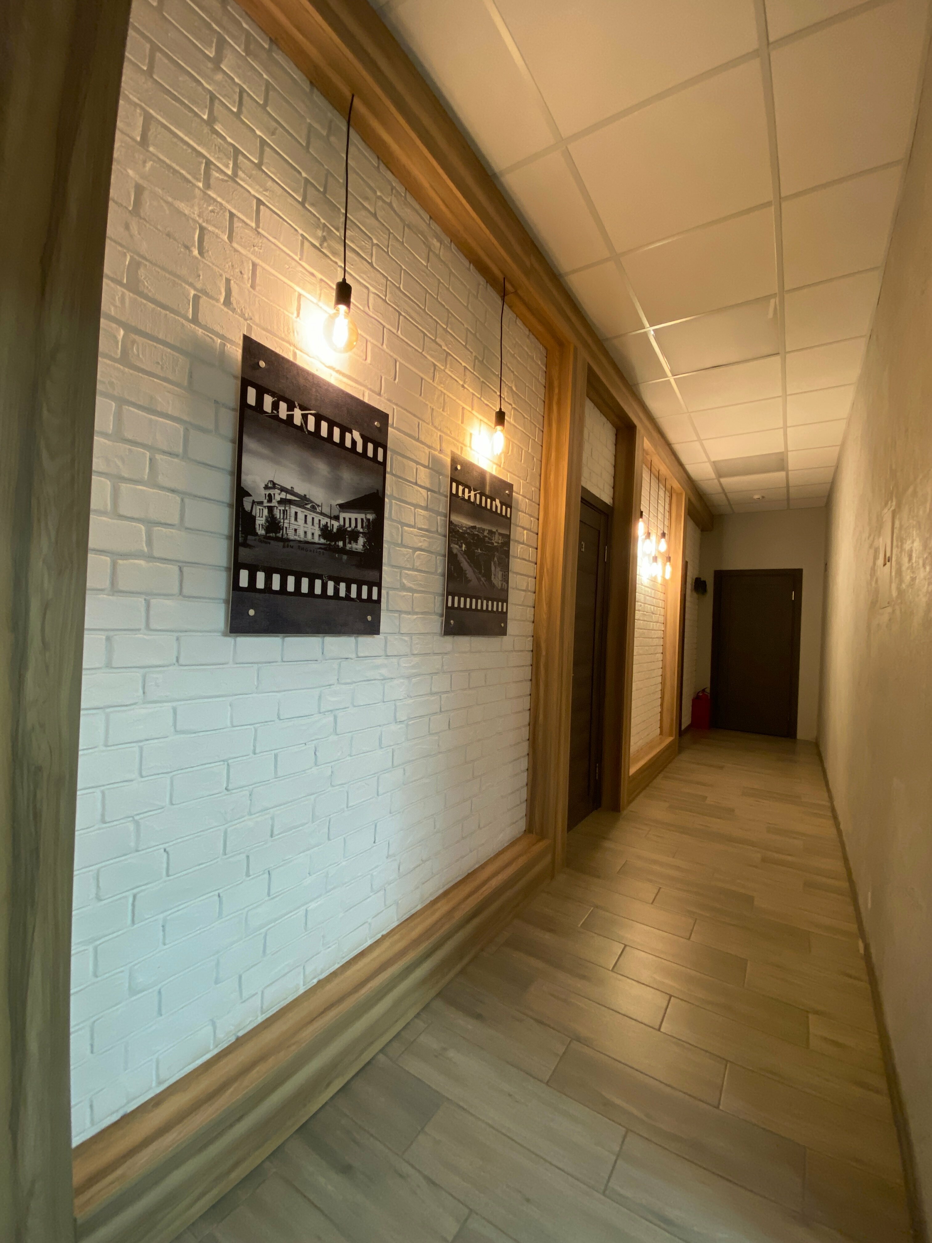 Двухместный номер с двуспальной кроватью и дополнительной кроватью