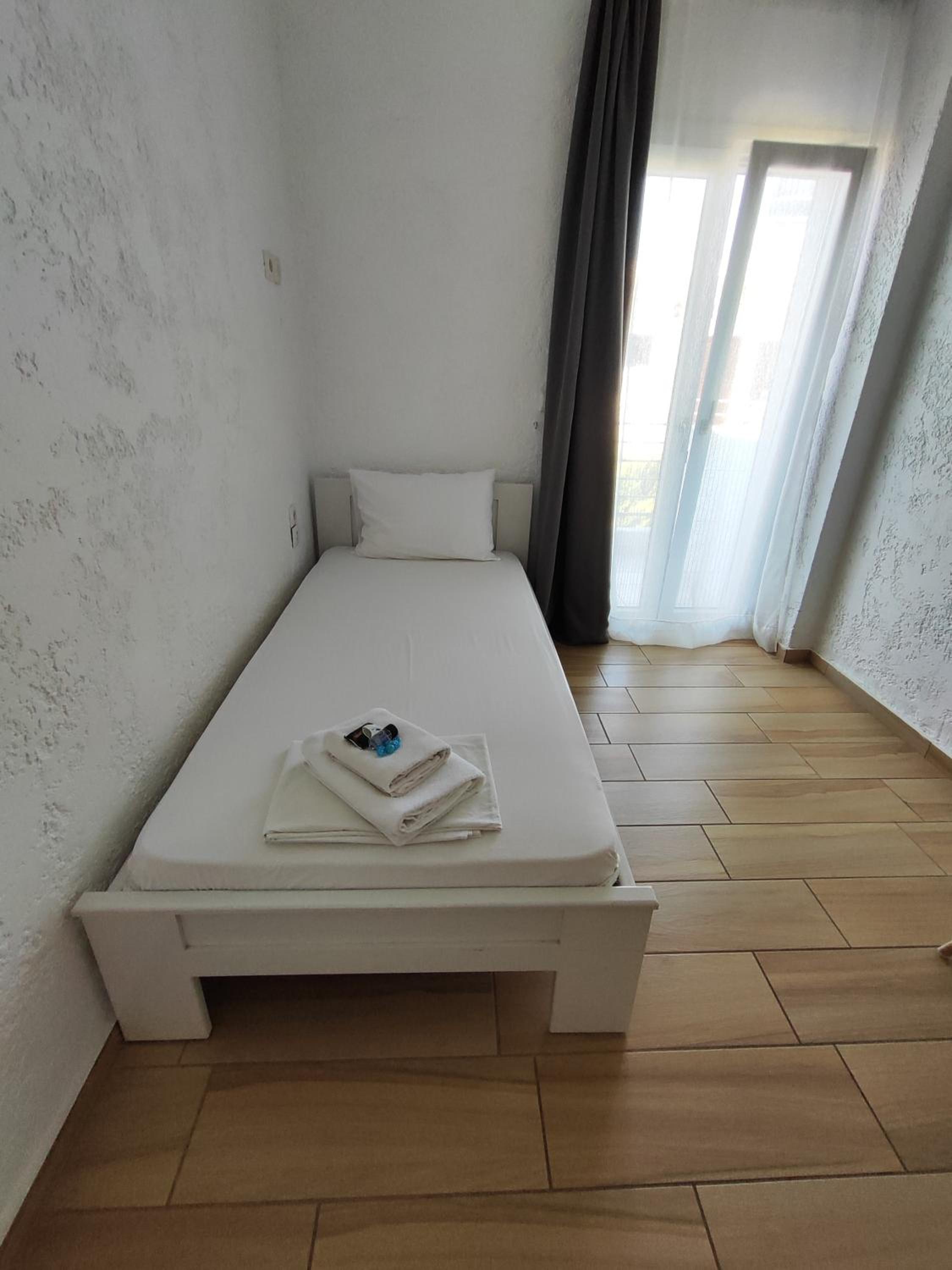 Deluxe Triple Room With Sea View