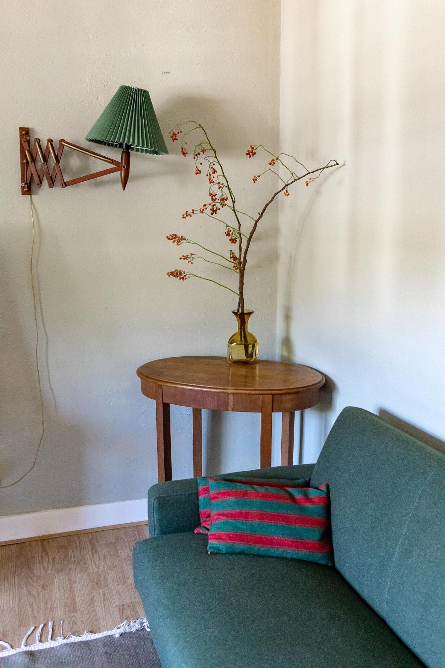 One-Bedroom Apartment with Terrace