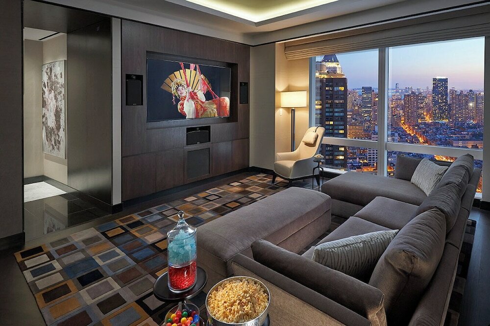 Suite (5000)