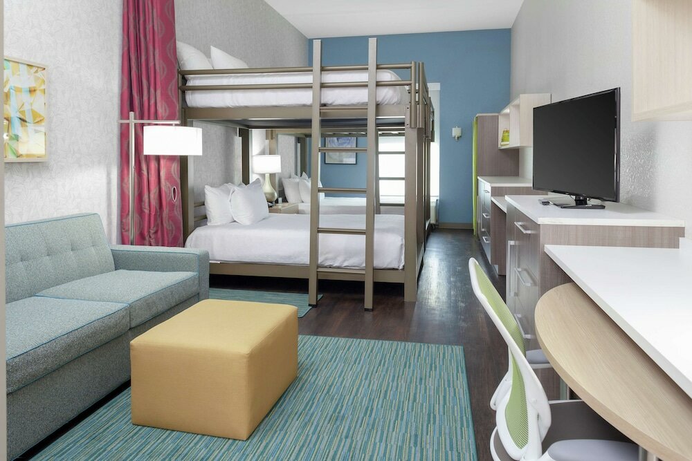 Room, Multiple Beds