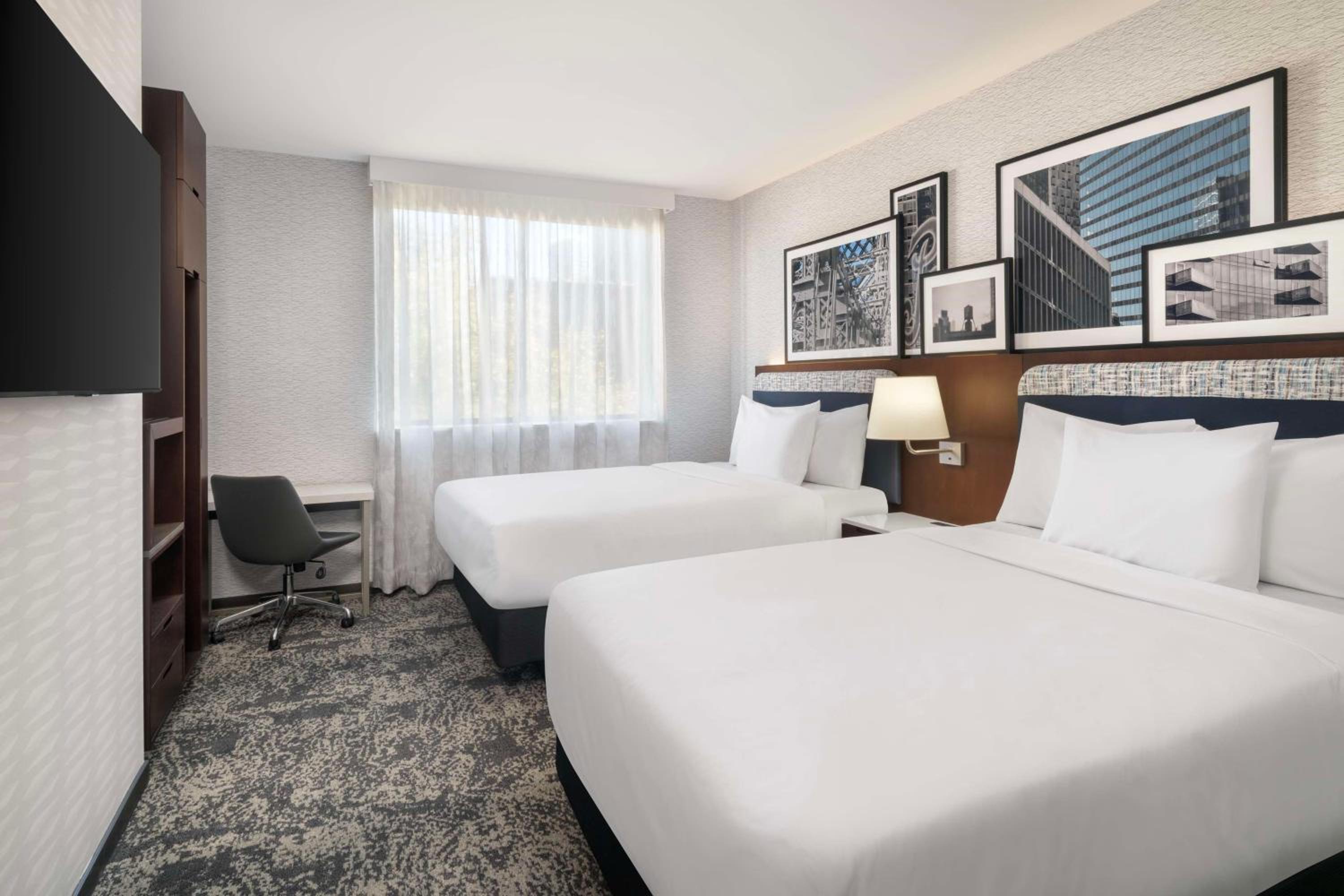 Double Room With Two Double Beds And Roll-In Shower - Disability Access