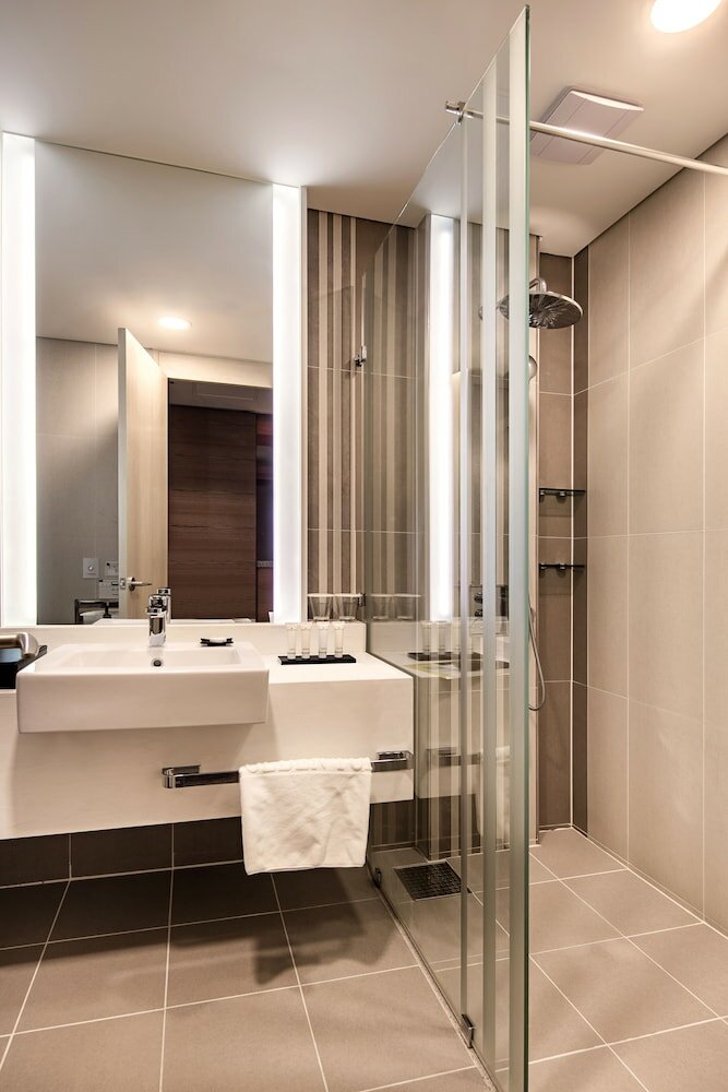 Deluxe Hollywood King Room