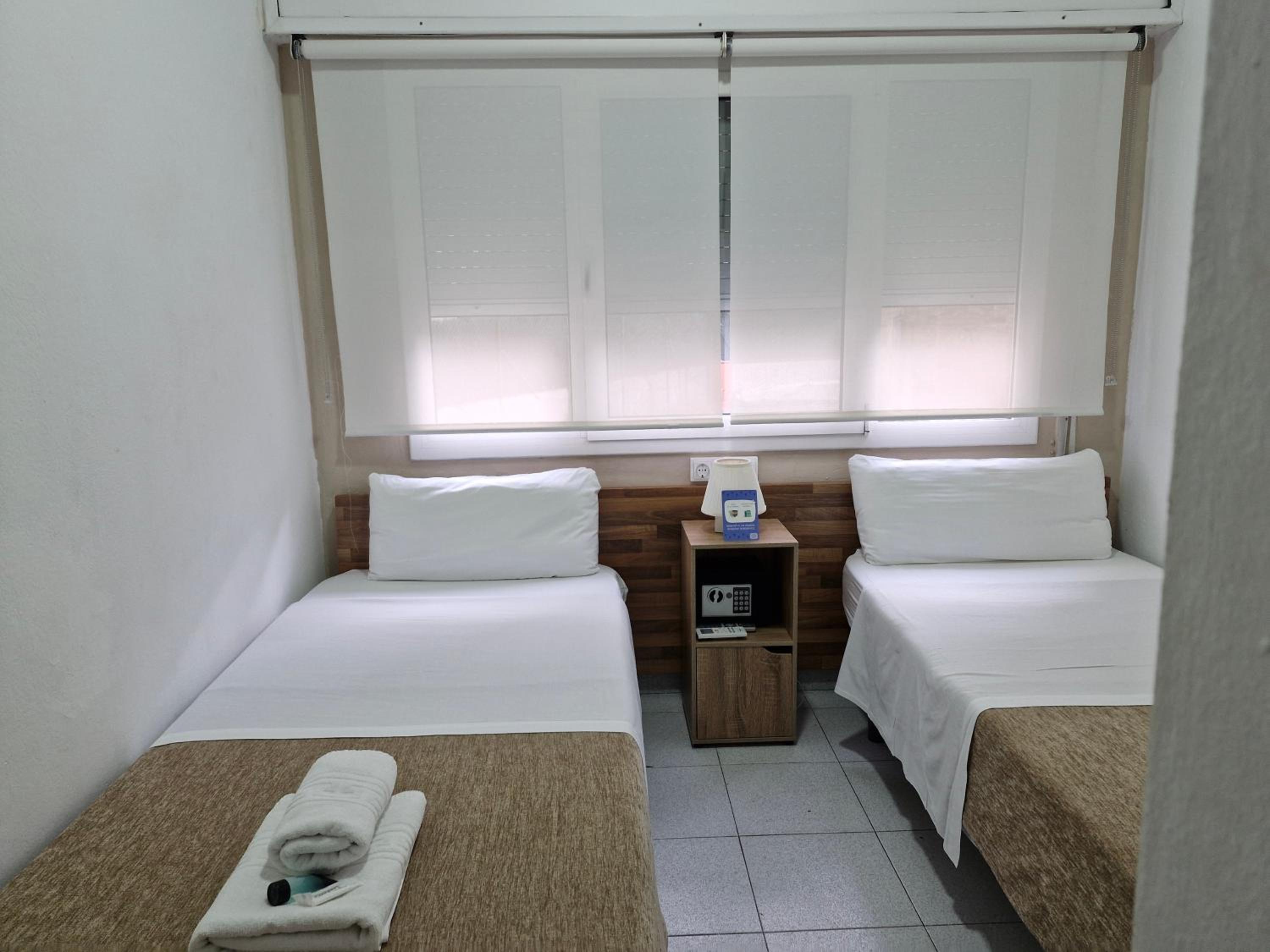 Twin Room with Shared Bathroom