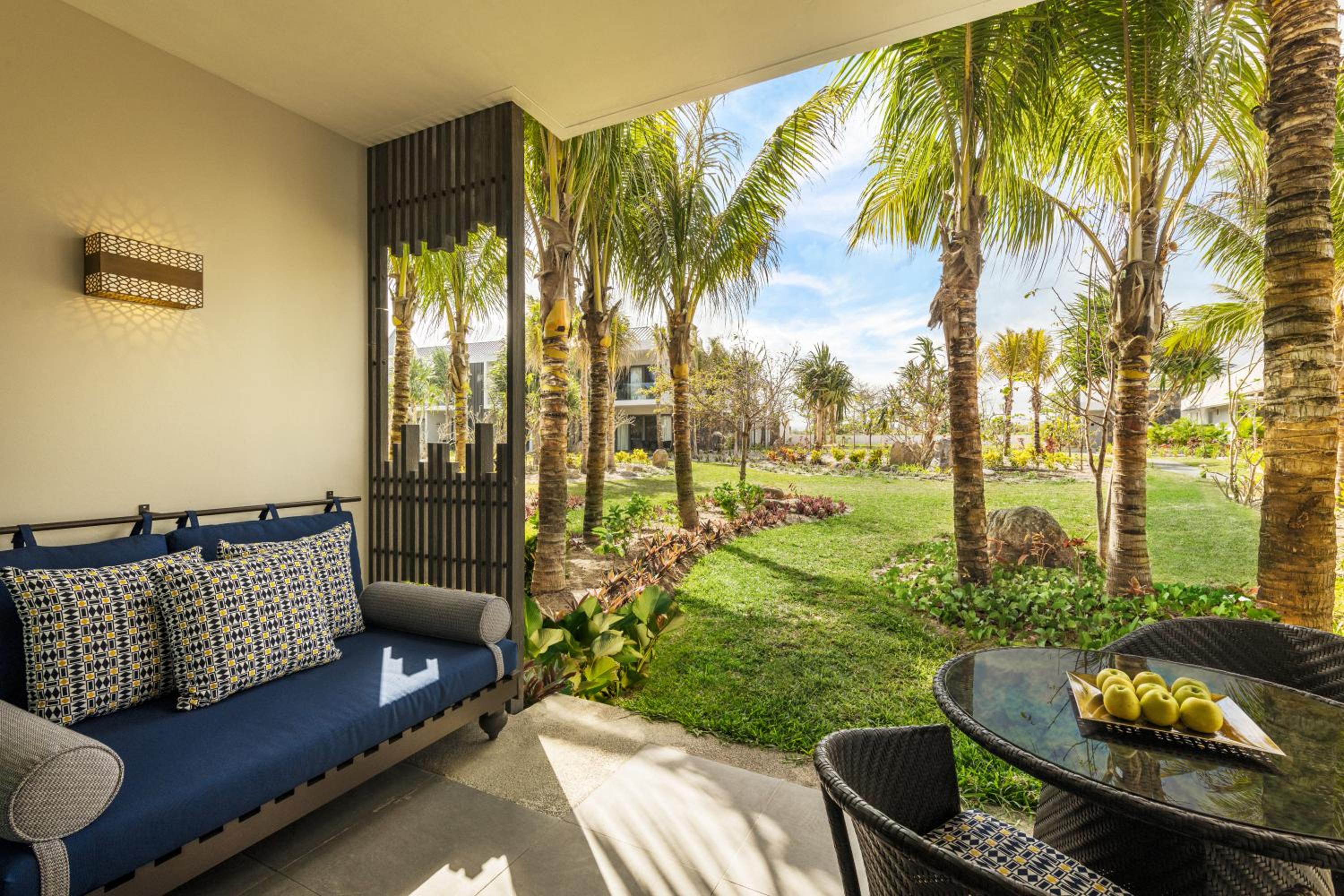 Deluxe Garden View Room