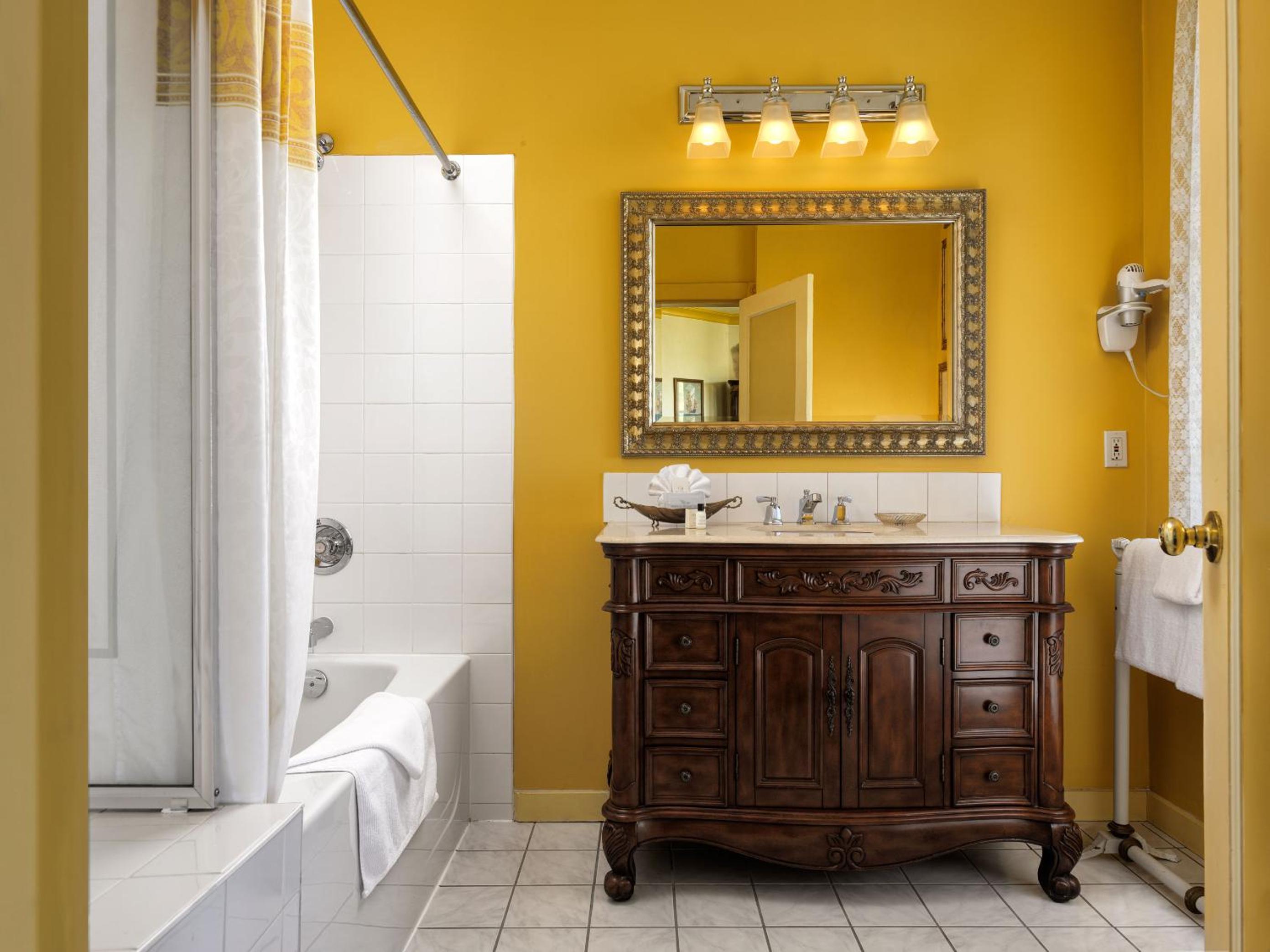 Superior King Room with Harbor View