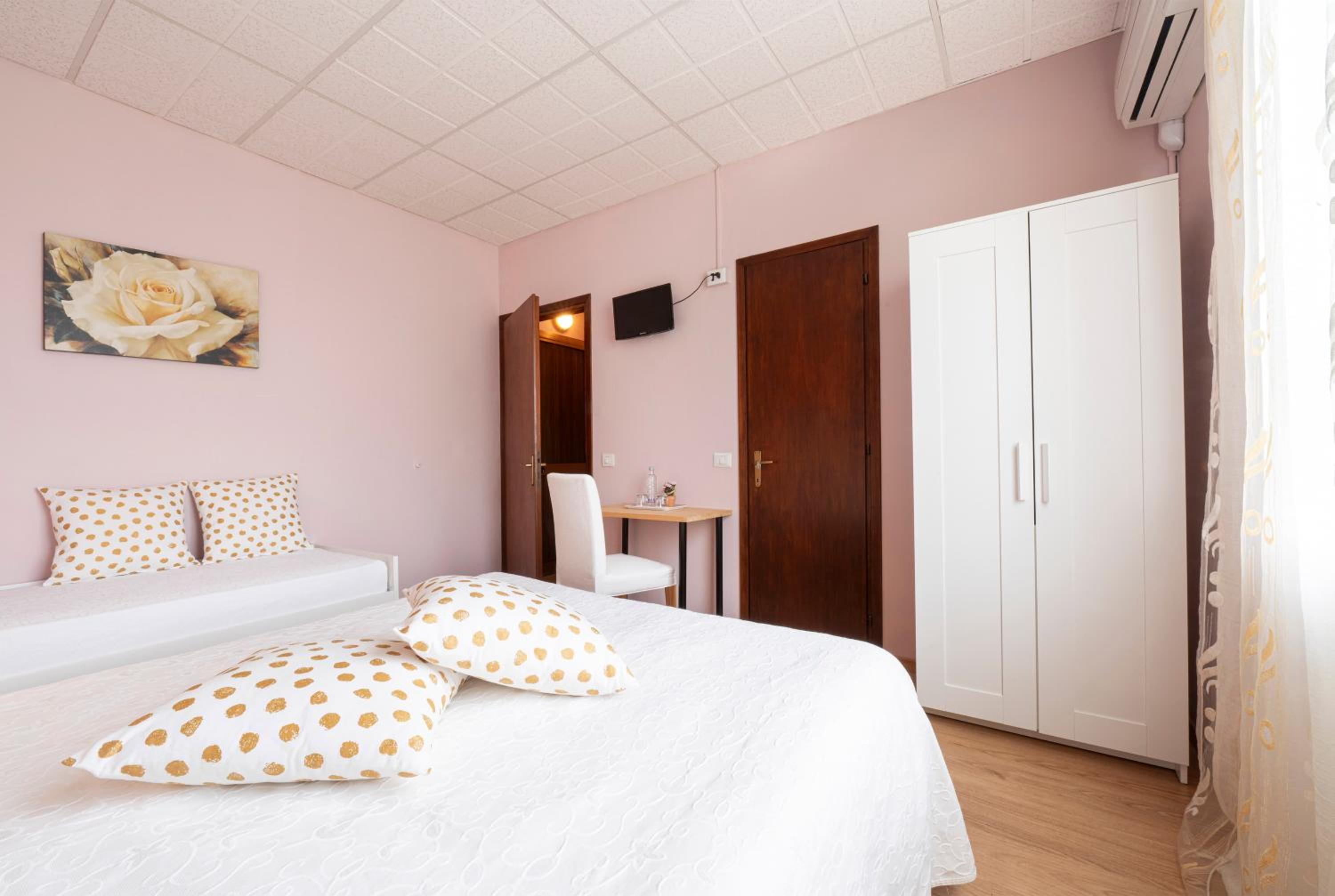 Triple Room with Garden View