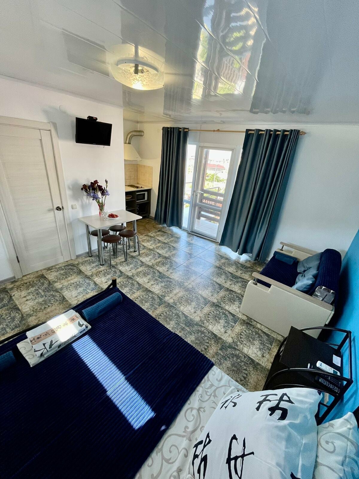 Номер-студия с видом на море