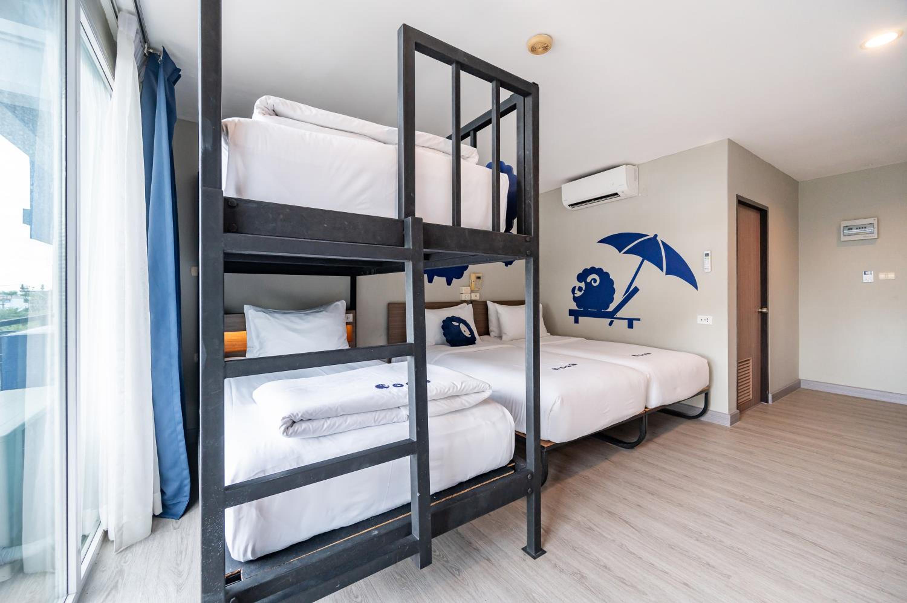 Deluxe Quadruple Room