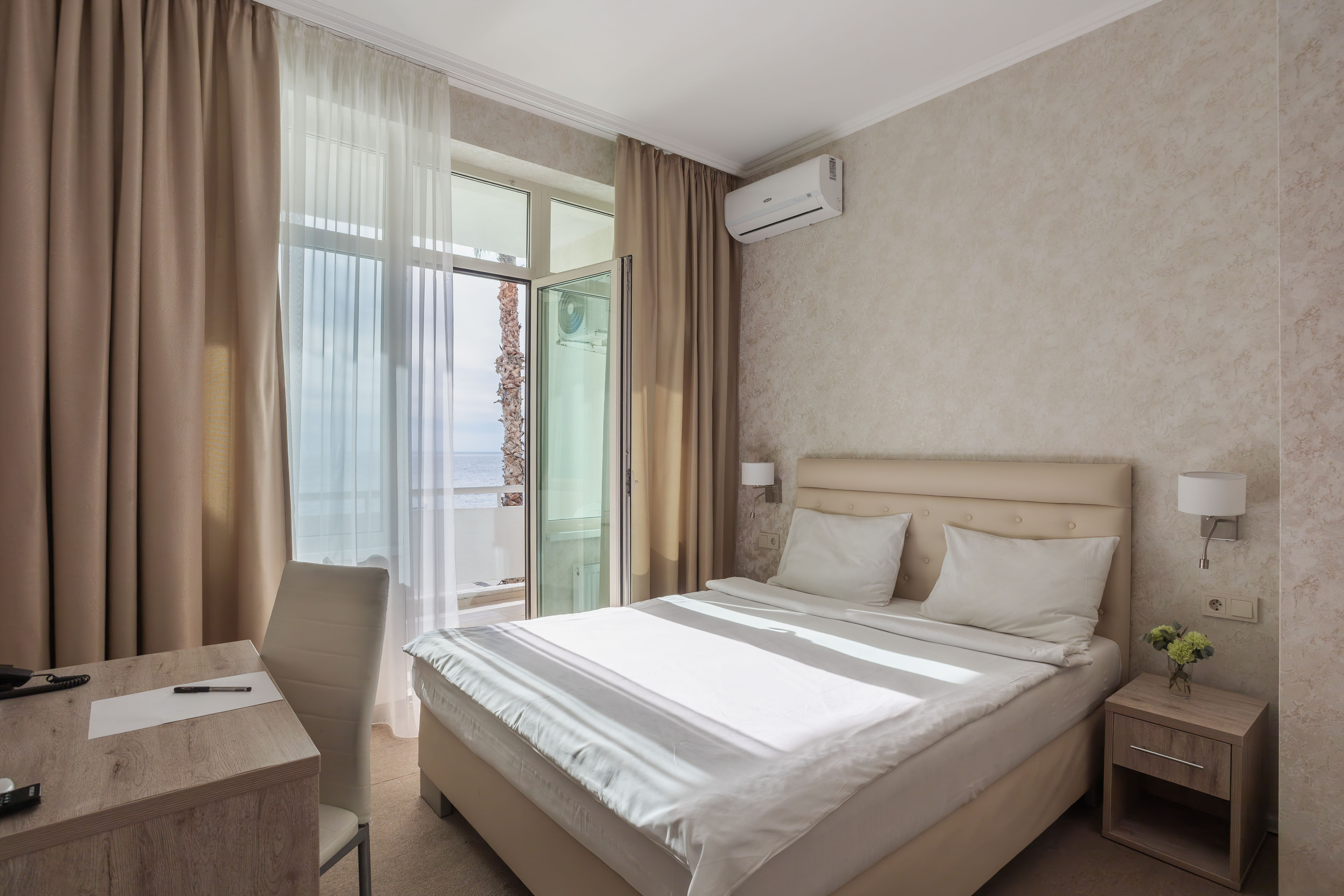 Семейный двухкомнатный с балконом вид на море