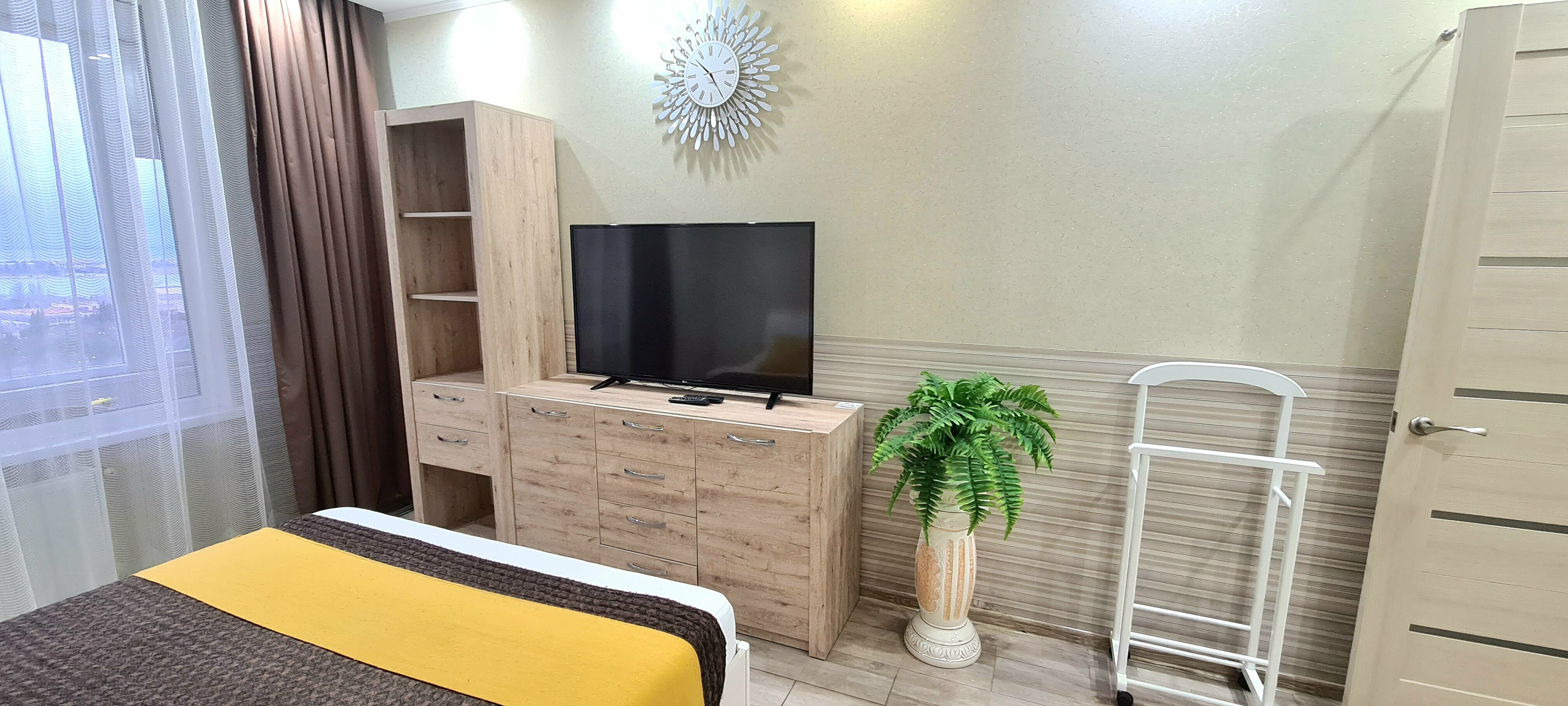 Апартаменты  с кухней с балконом с видом на море и Парк Победы