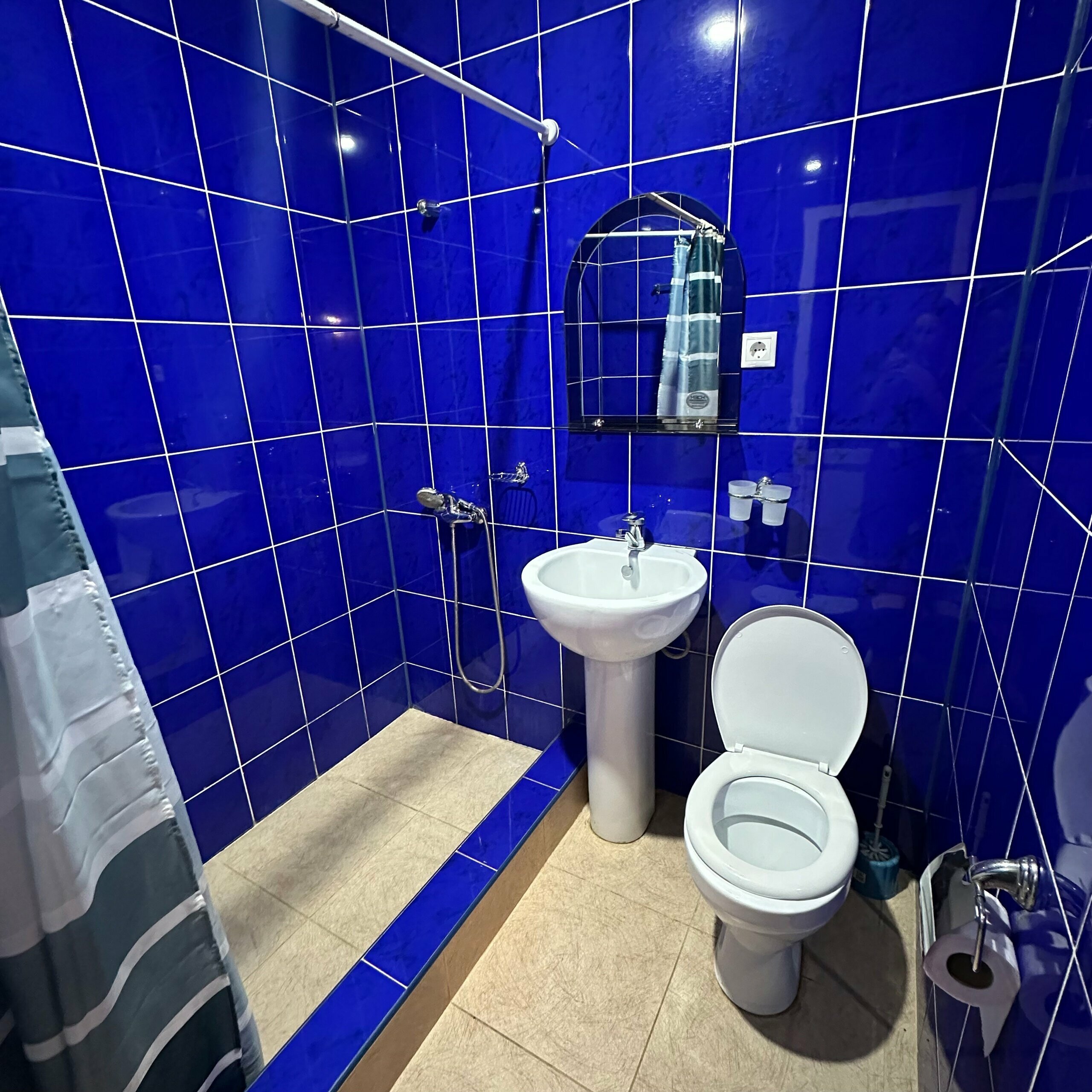 Четырехместный номер в 2-комнатном домике