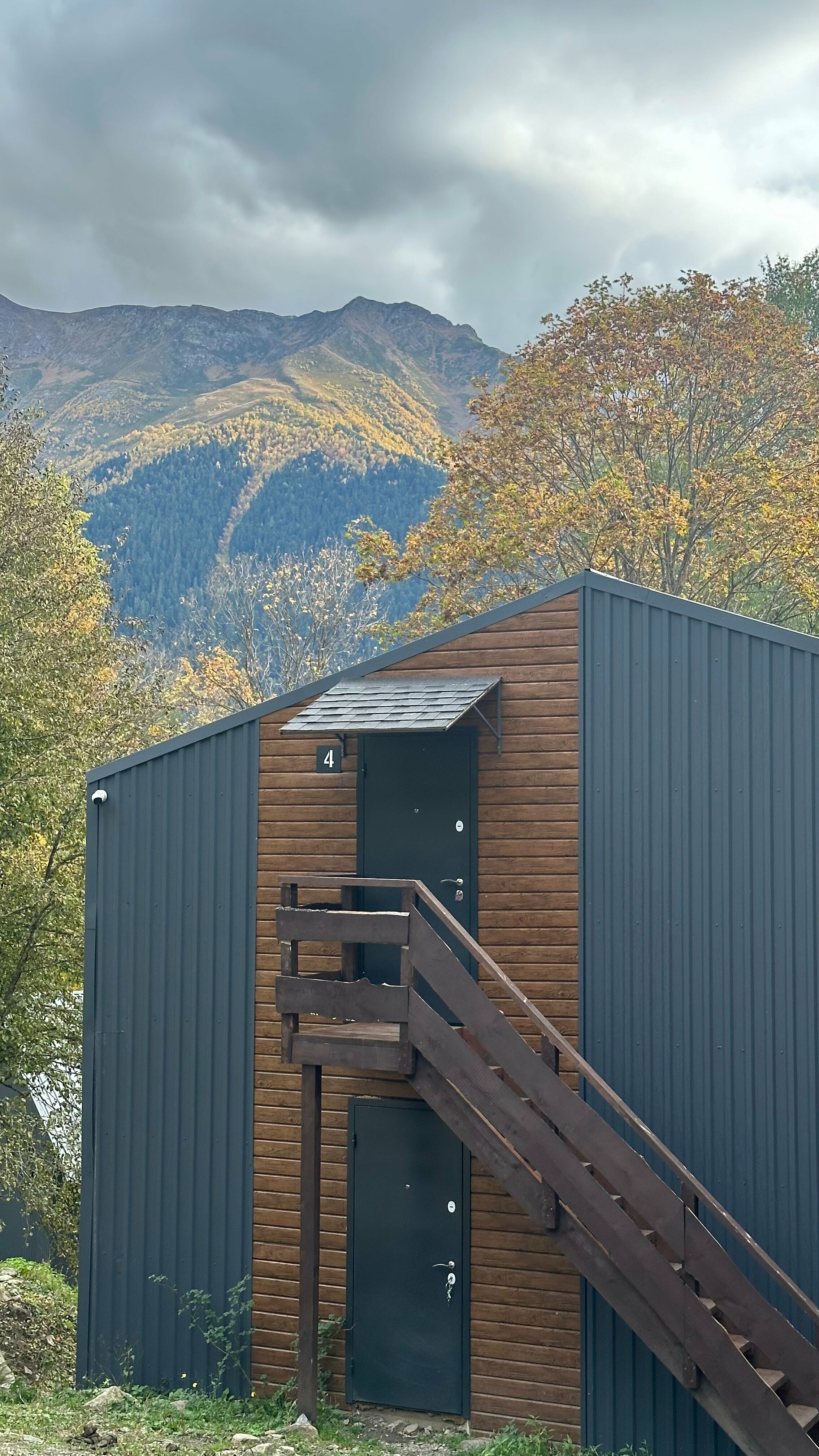 Cемейный номер с собственной ванной комнатой