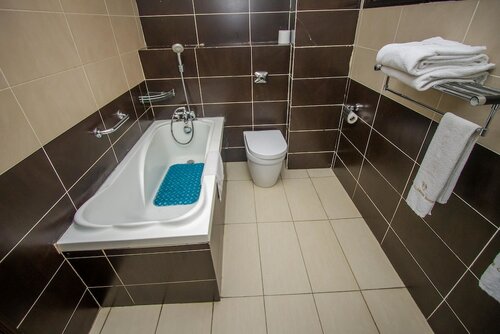 Стандартный двухместный номер с 1 двуспальной кроватью в The Clarion Hotel