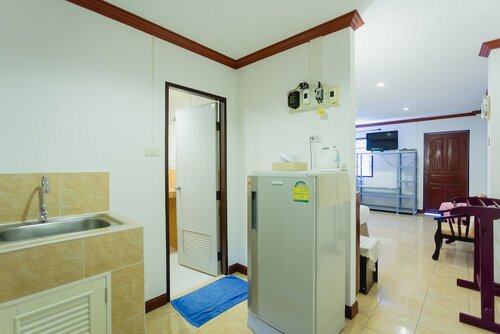 Deluxe Double Room with Balcony в Rabbit Mansion Patong Hotel