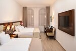 Grand Deluxe Room в Concorde Old Bucharest Hotel