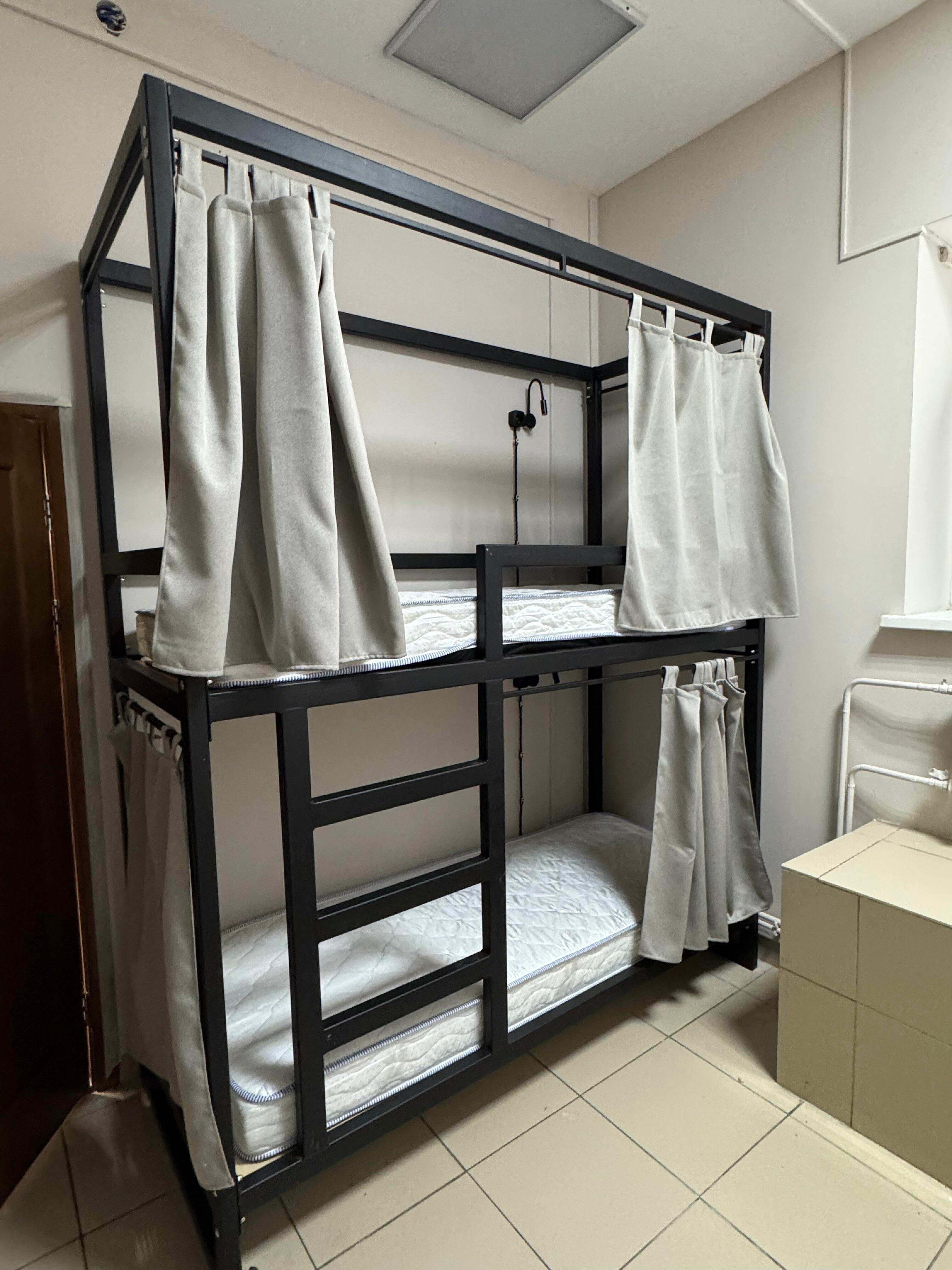 Общий 4-местный номер для мужчин и женщин