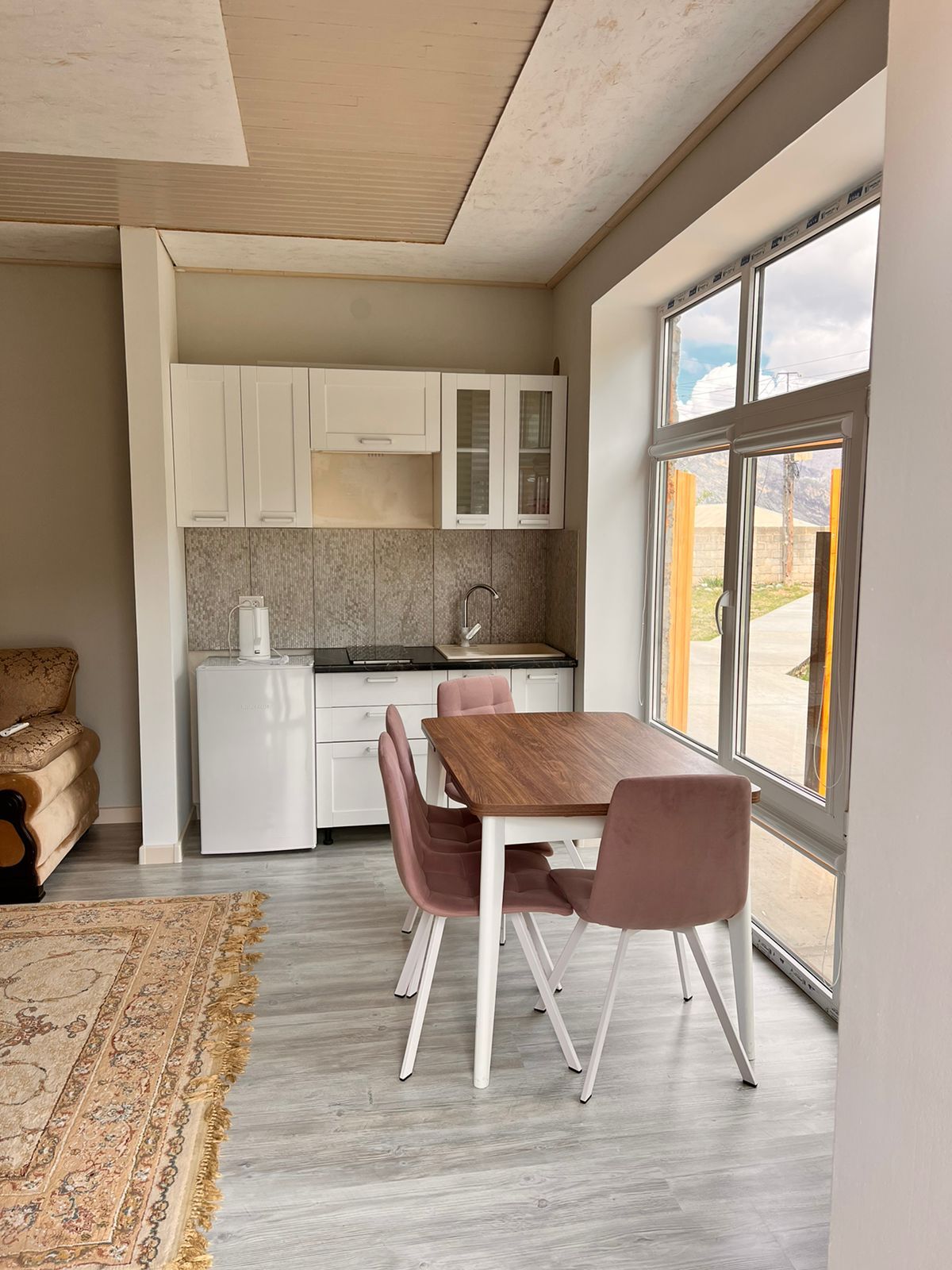 Площадка / домик на 2–4 человека