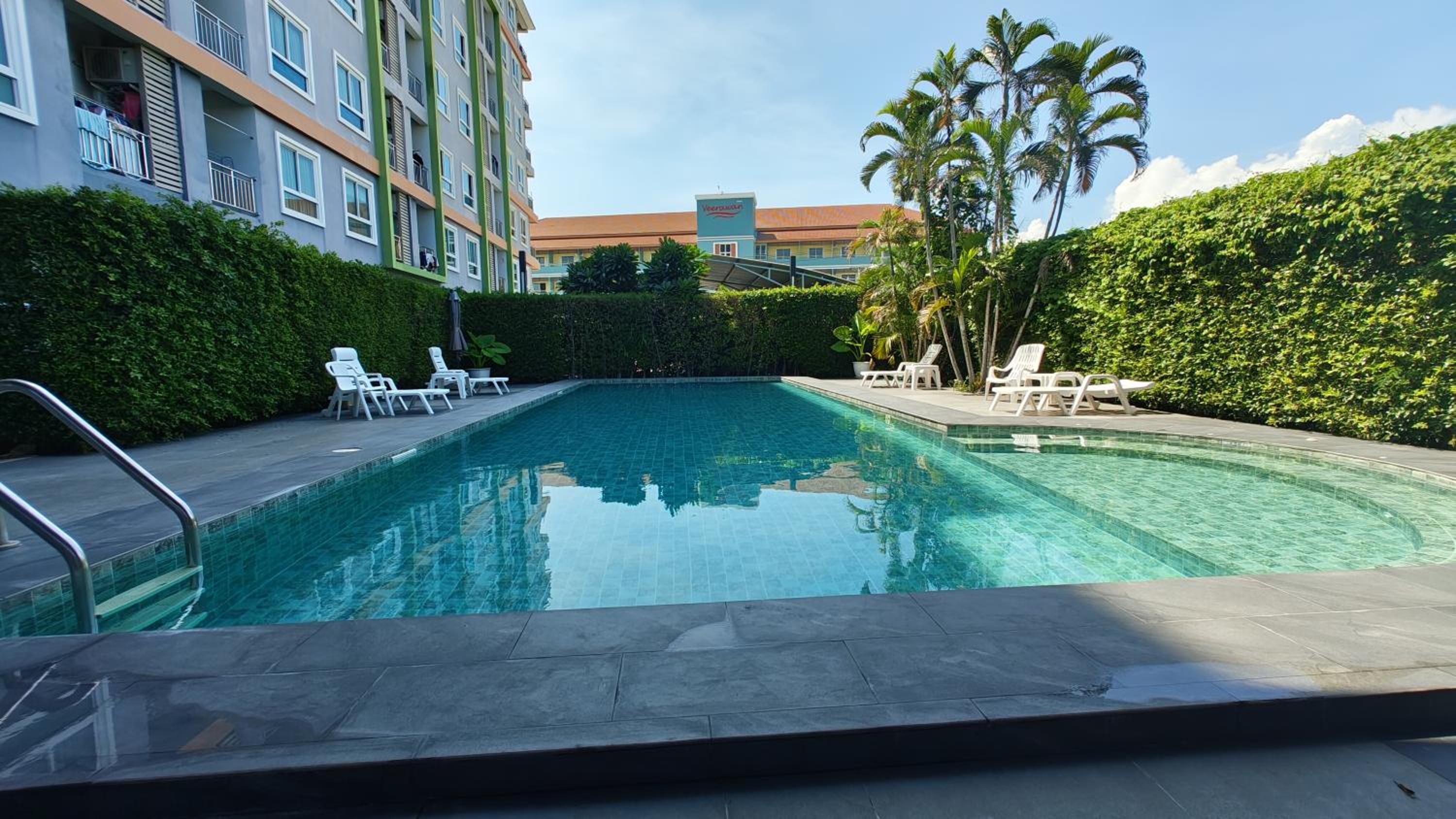 Apartment with Balcony