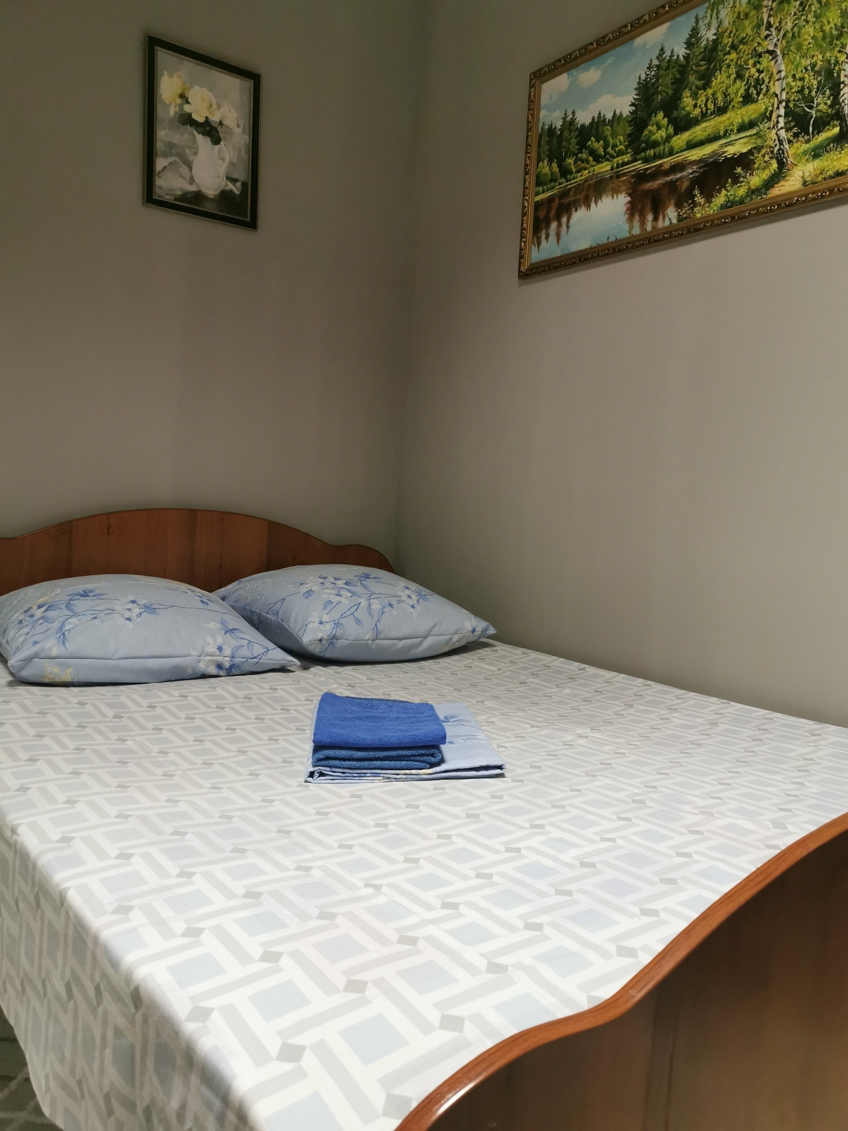 Двухместный номер с 1 кроватью и общей ванной комнатой