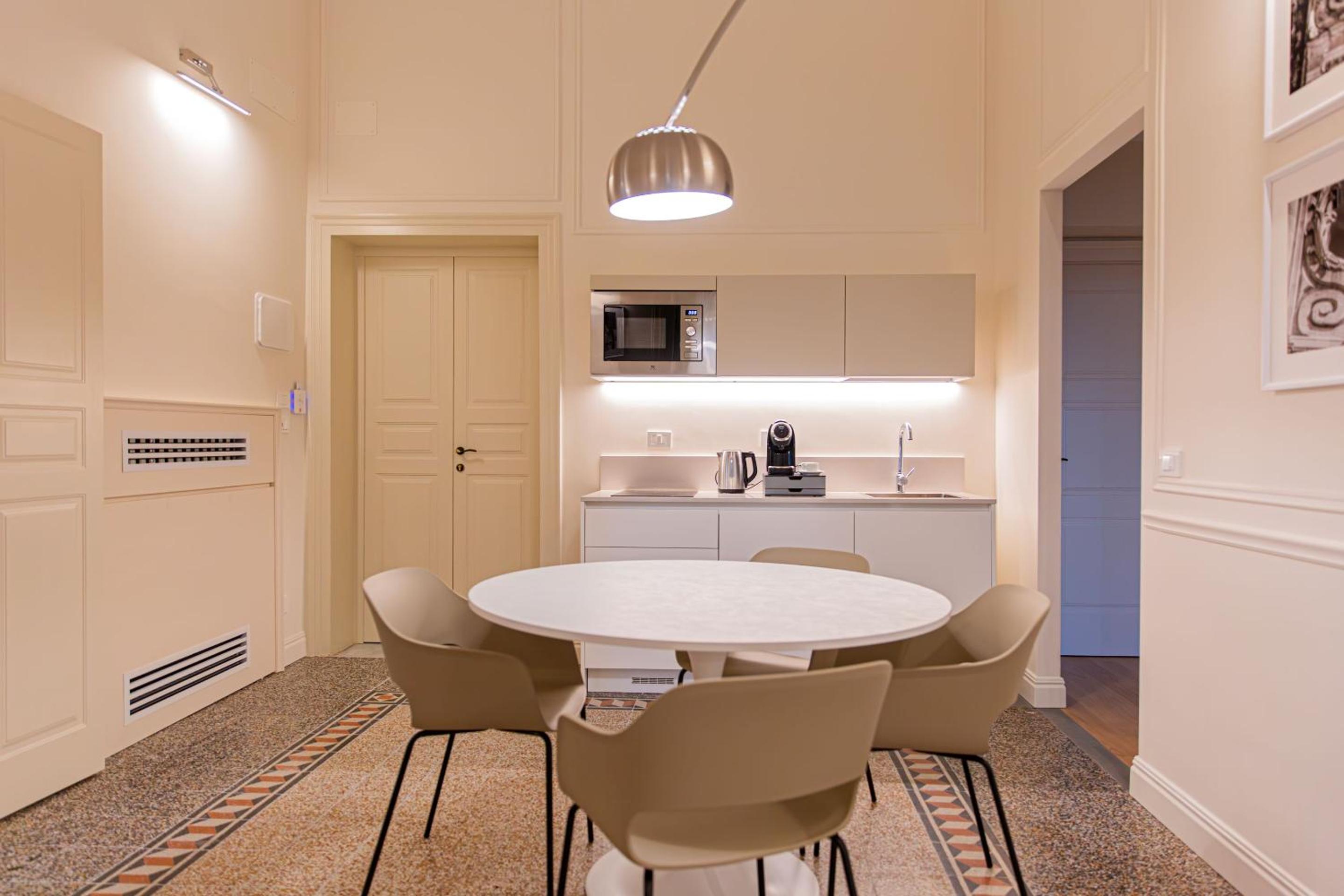 Deluxe Suite with Sea View