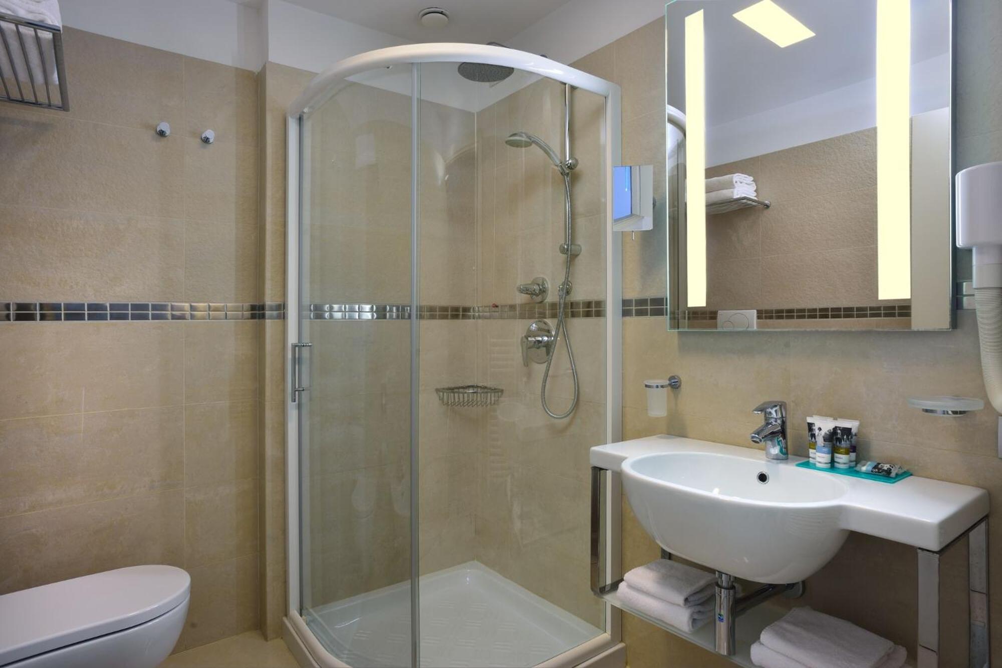 Classic Double Room with Balcony and Side Sea View