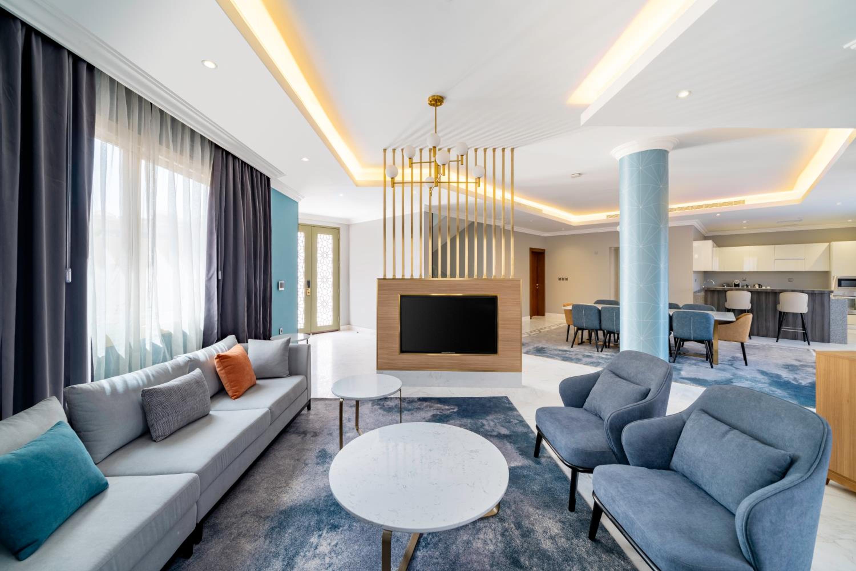 Three-Bedroom Family Villa with Terrace and Pool