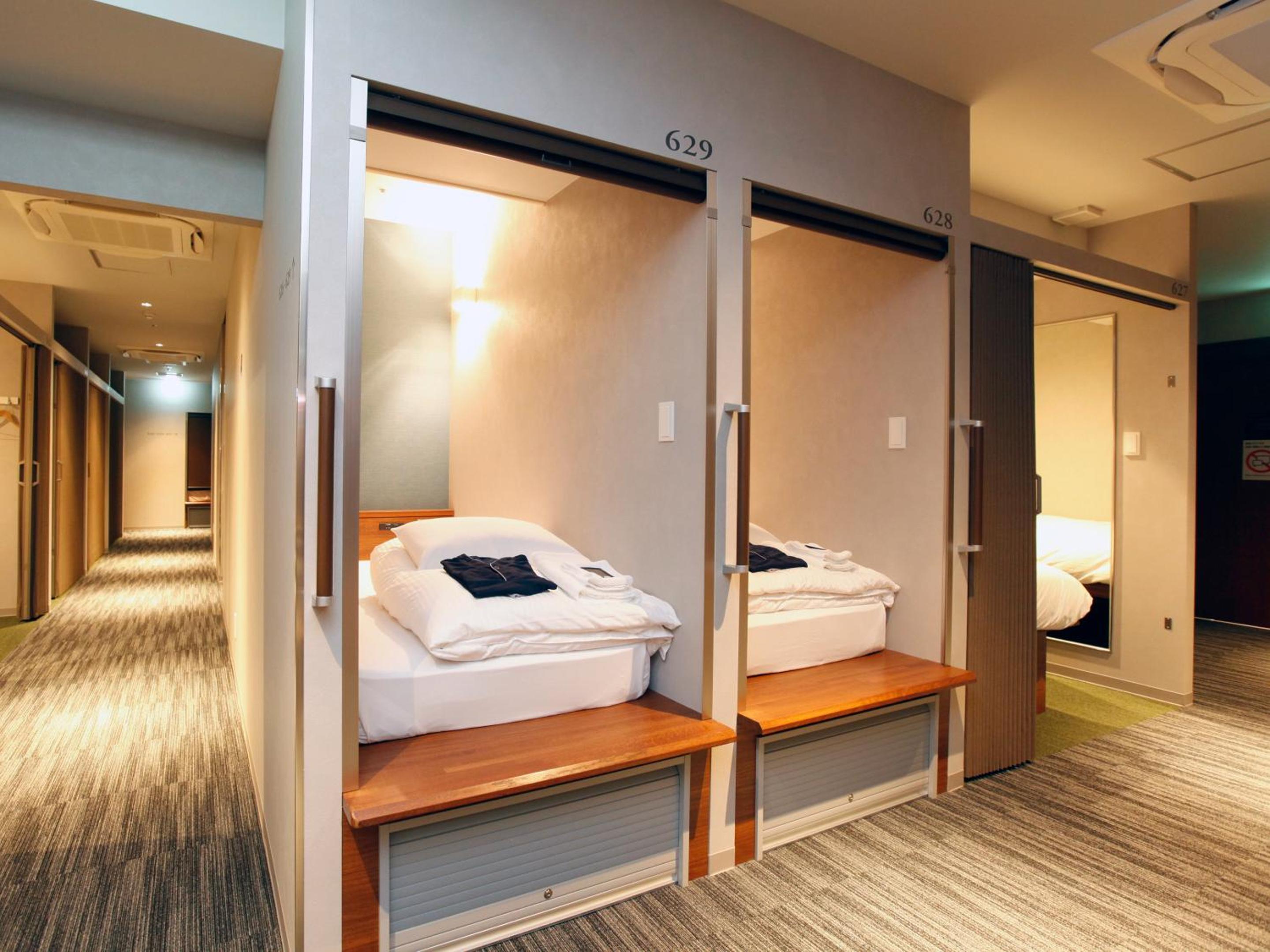 Standard Capsule Room - Female Only