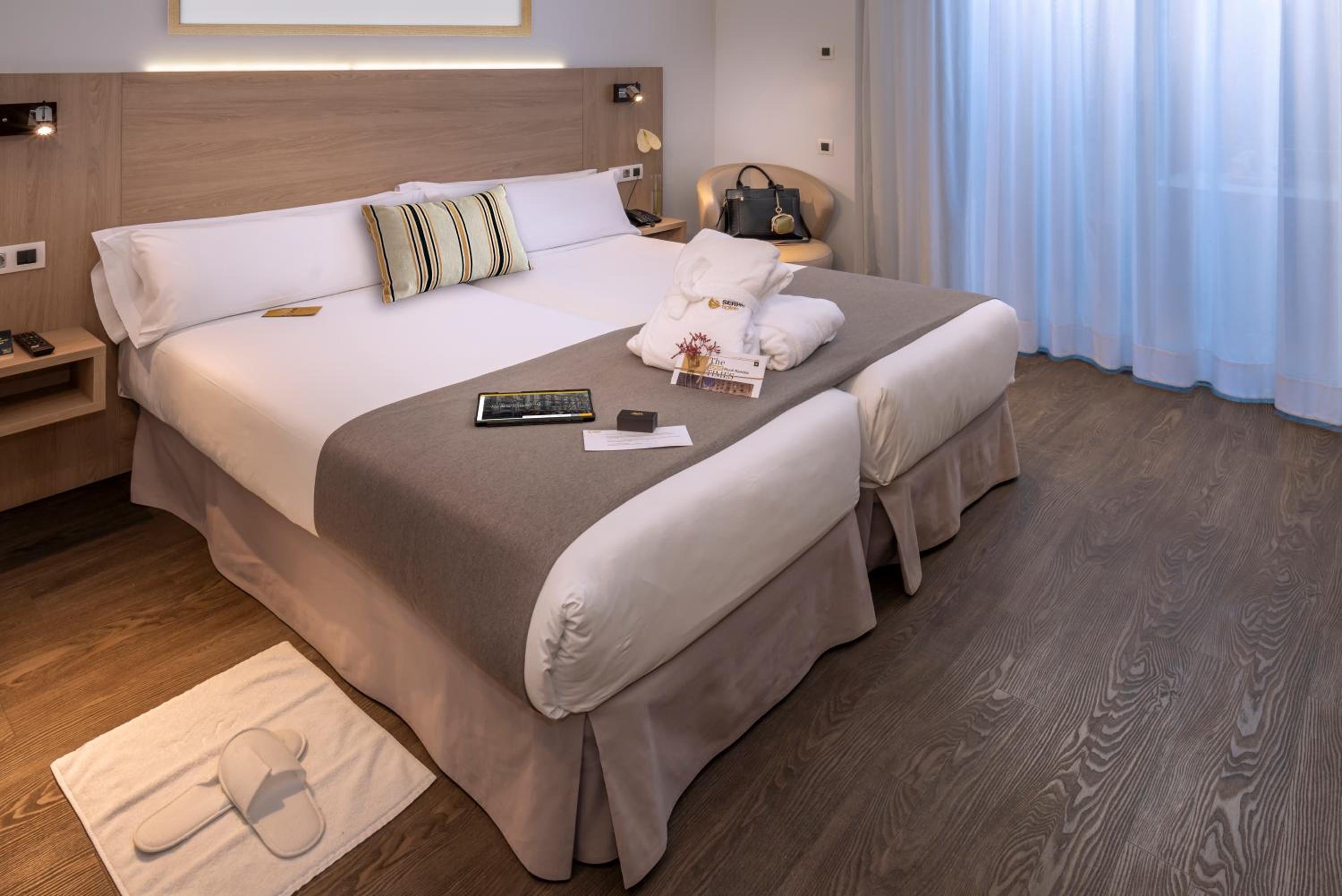 Deluxe Double or Twin Room with Balcony