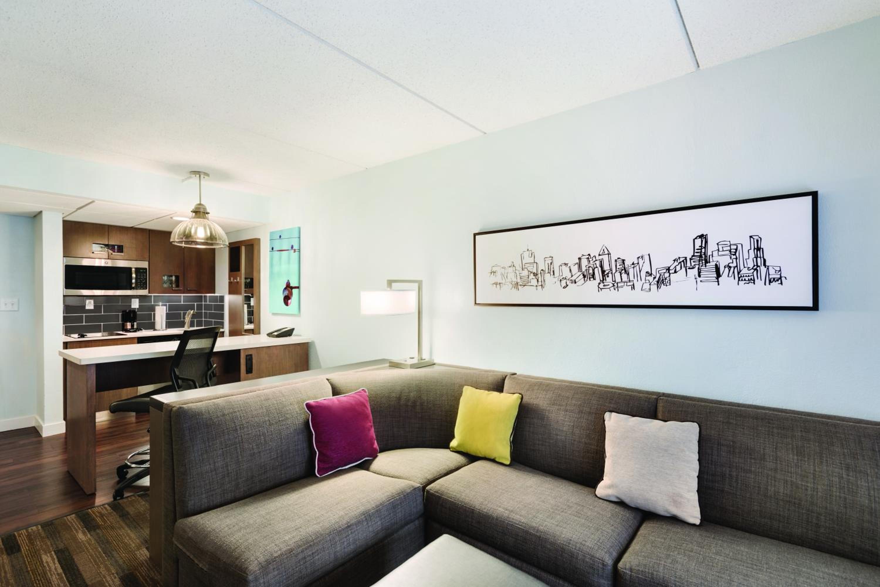 One-Bedroom King Suite