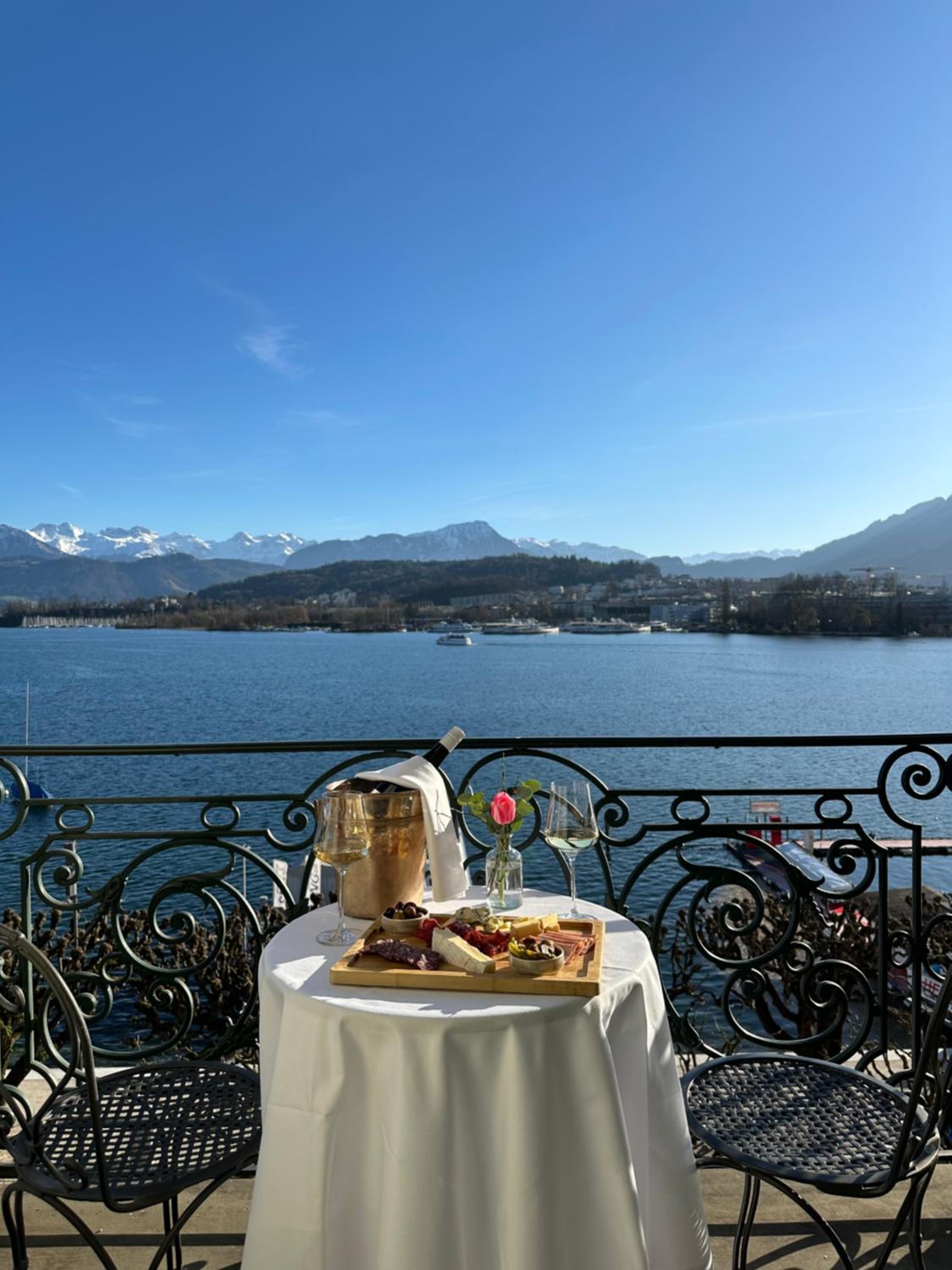 Deluxe Room With Lake View