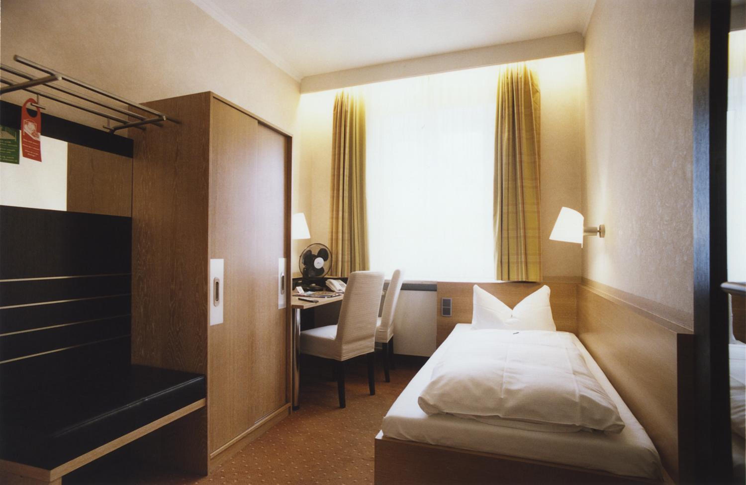 Standard Single Room
