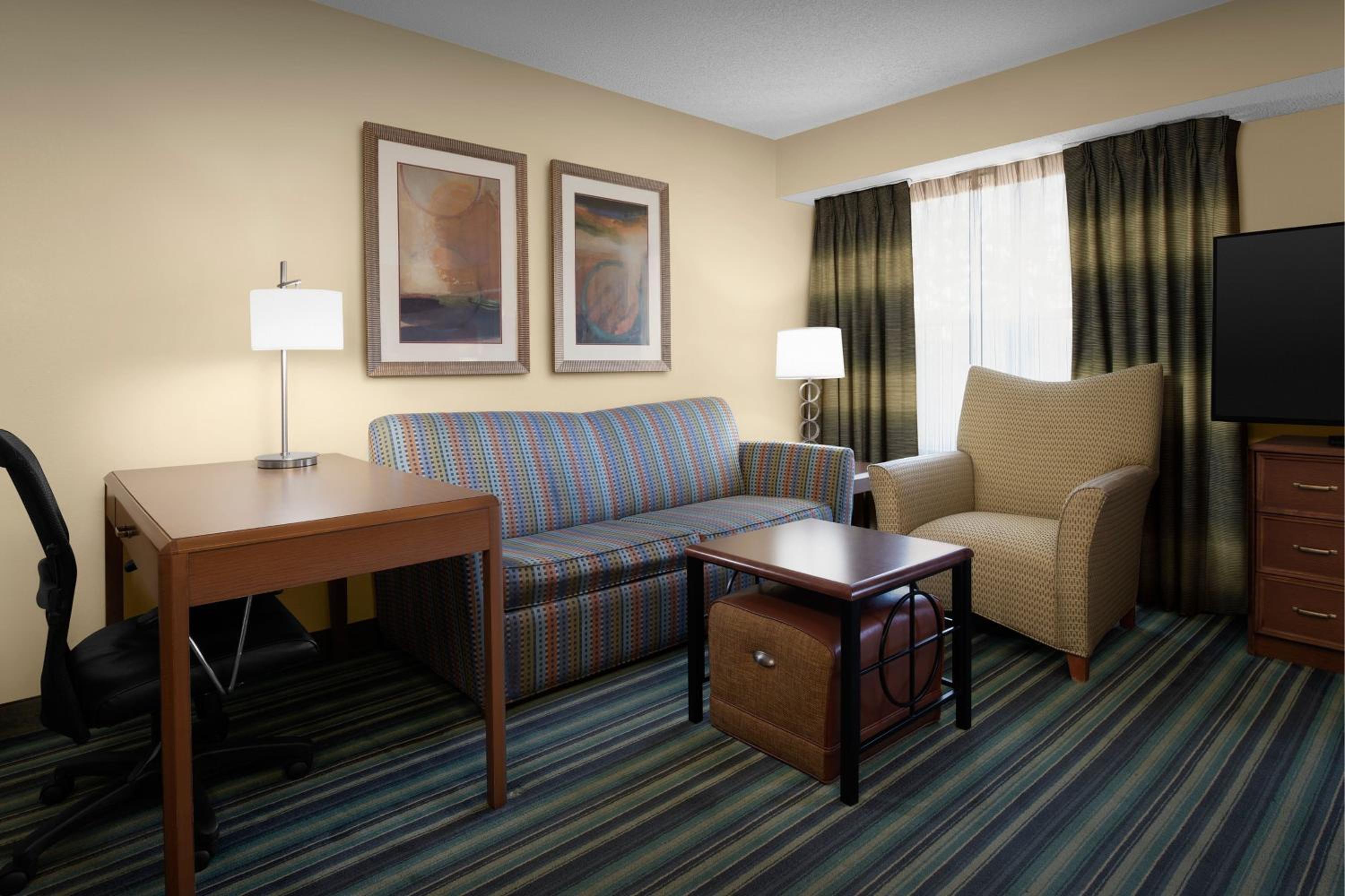 King Studio with Sofa Bed