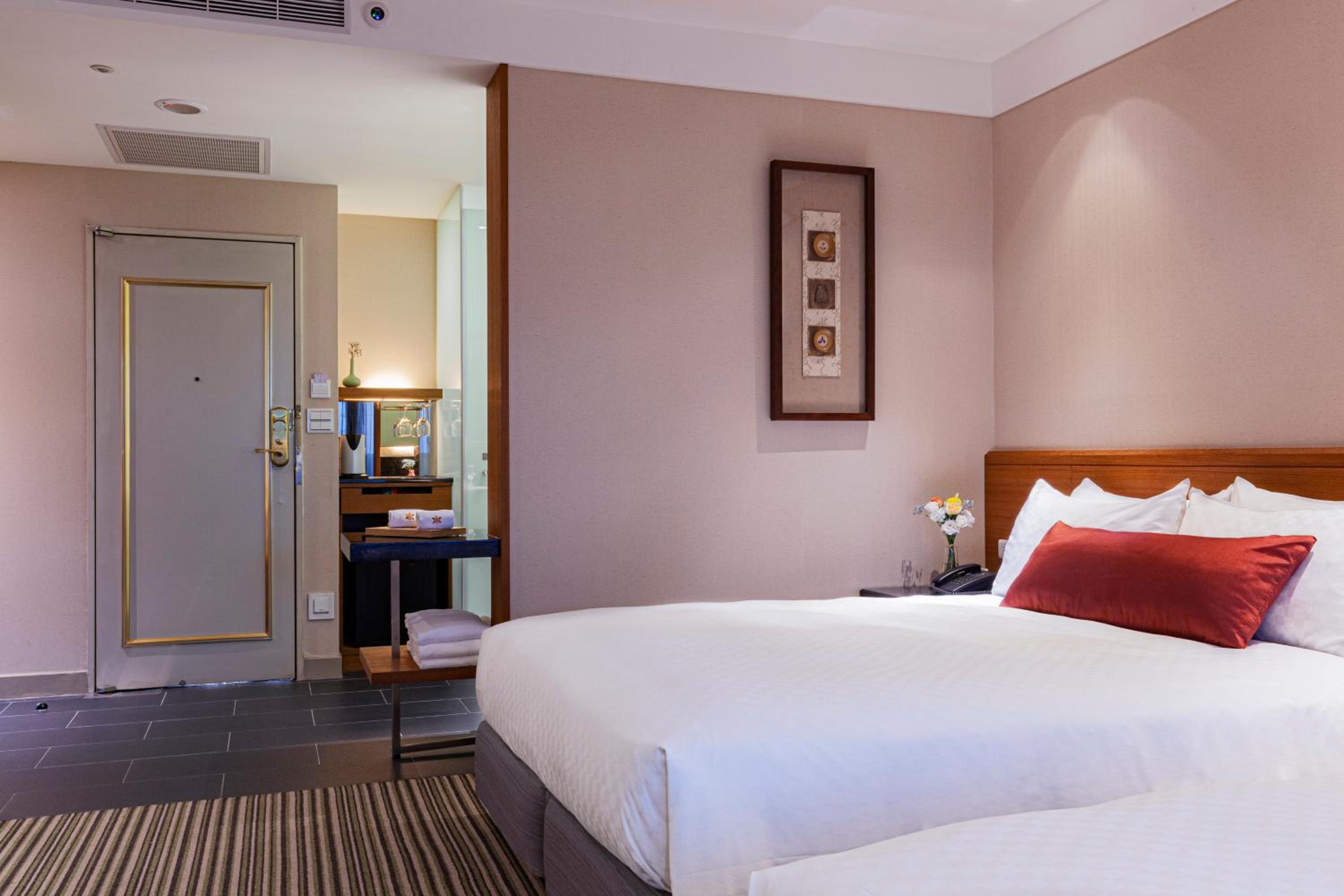 Family Room (4 Adults)