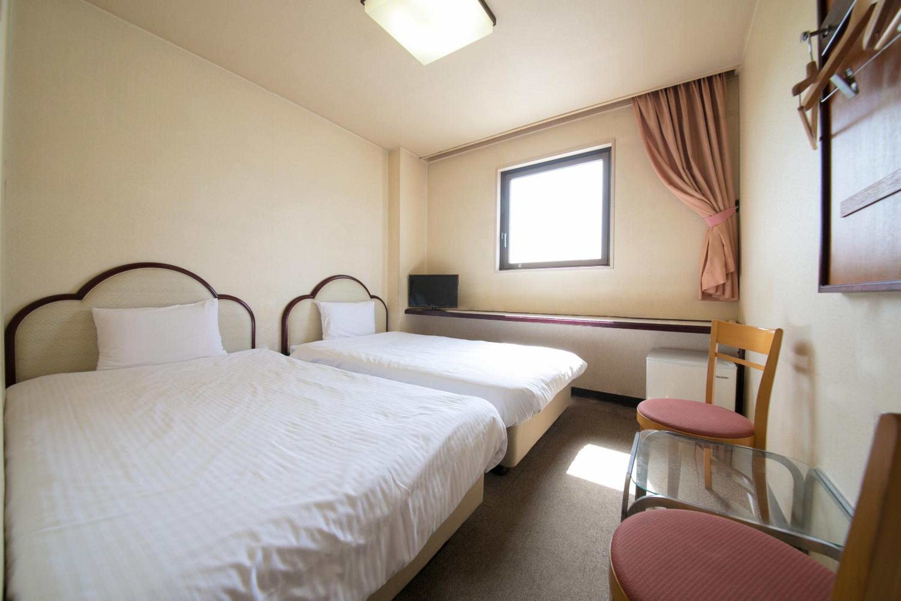 Twin Room - Non-Smoking