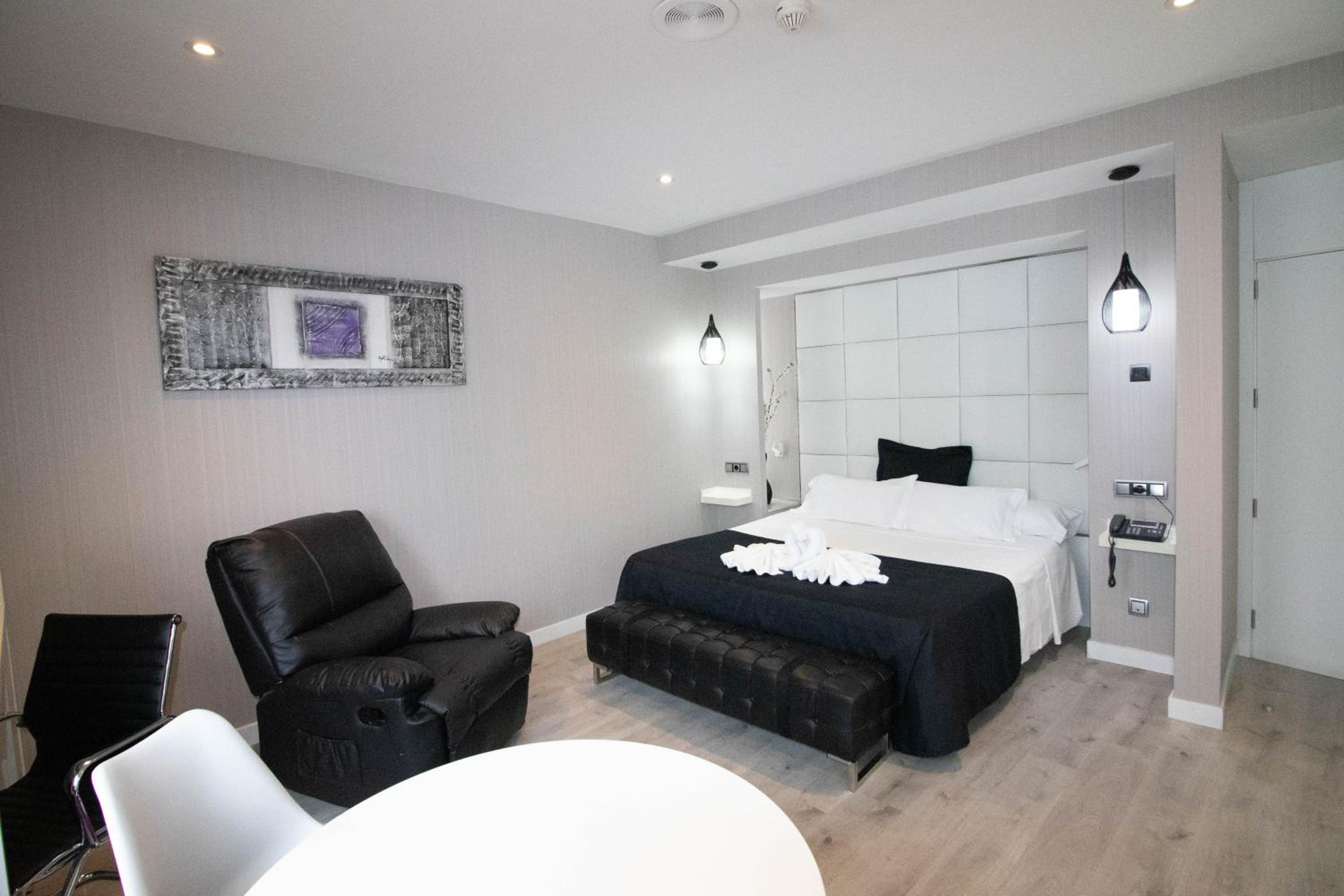 King Suite with Spa Bath