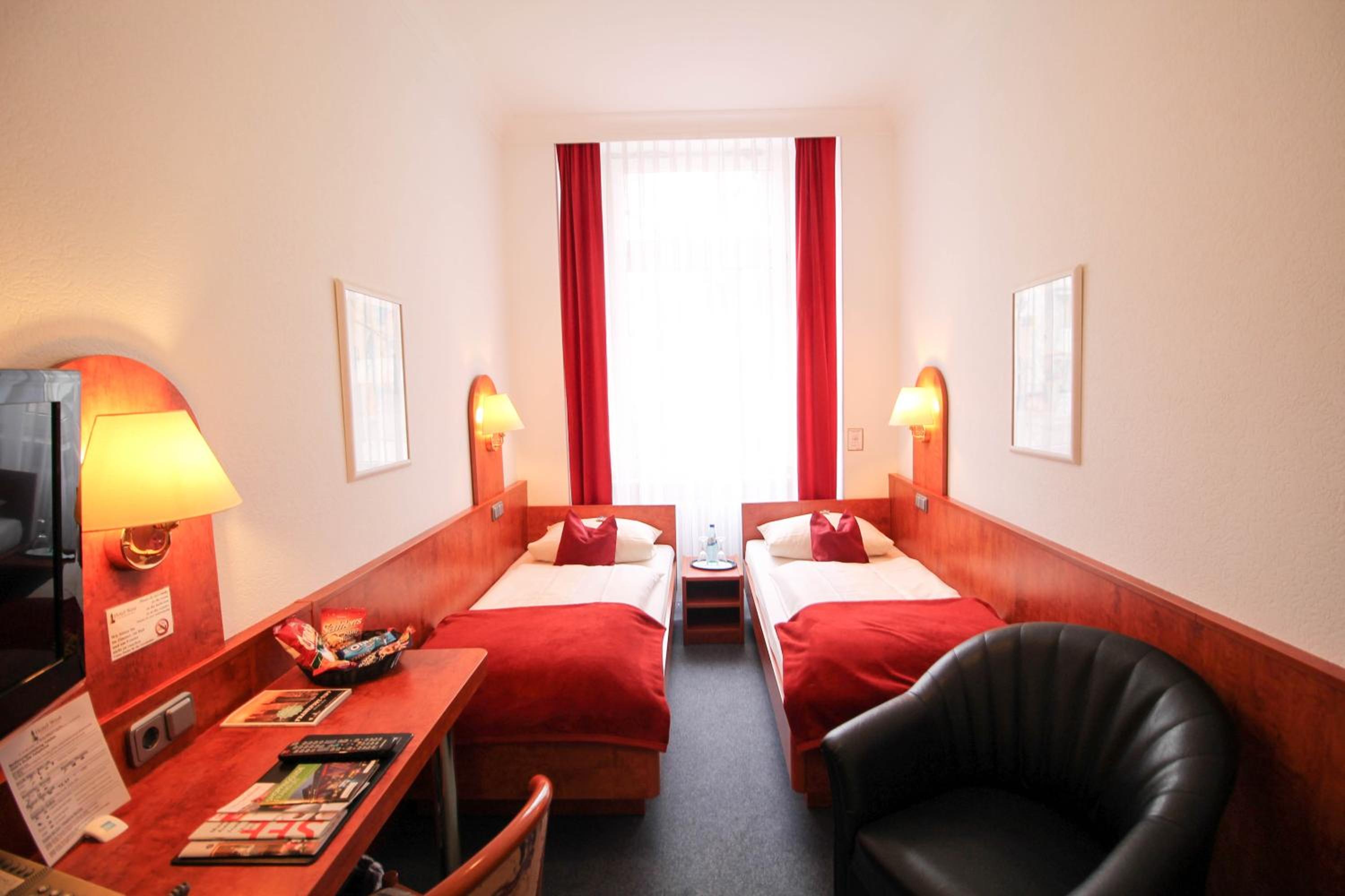Economy Twin Room