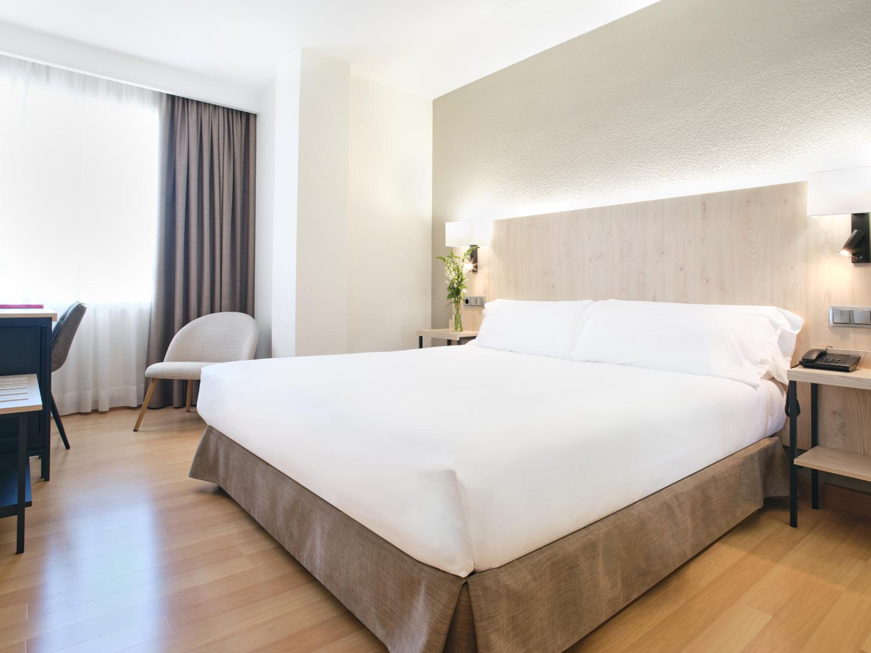 Double Room with 1 Double Bed