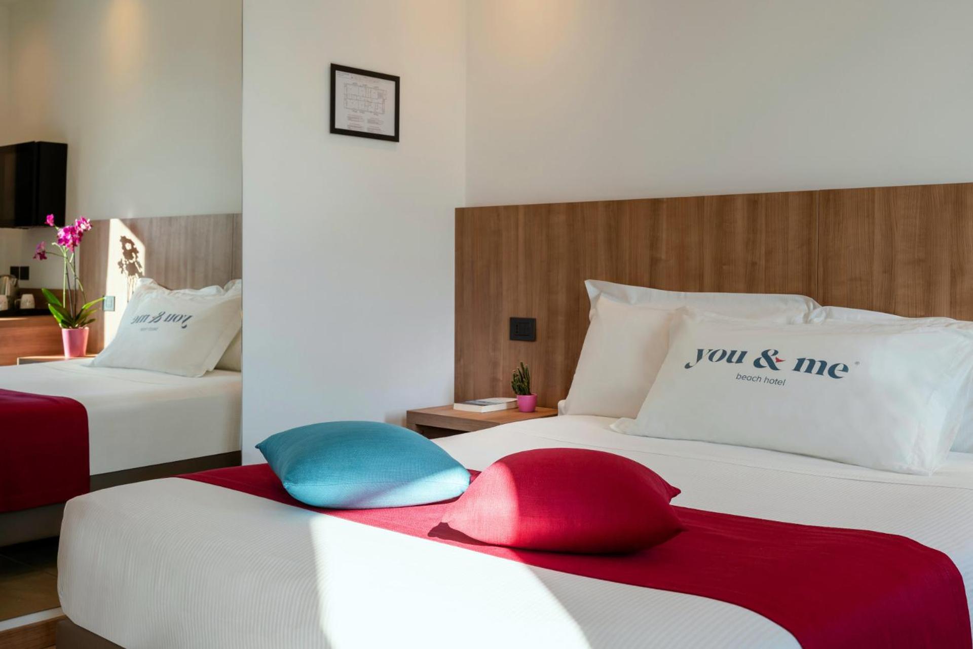 Junior Suite with Hot Tub Partial Sea View