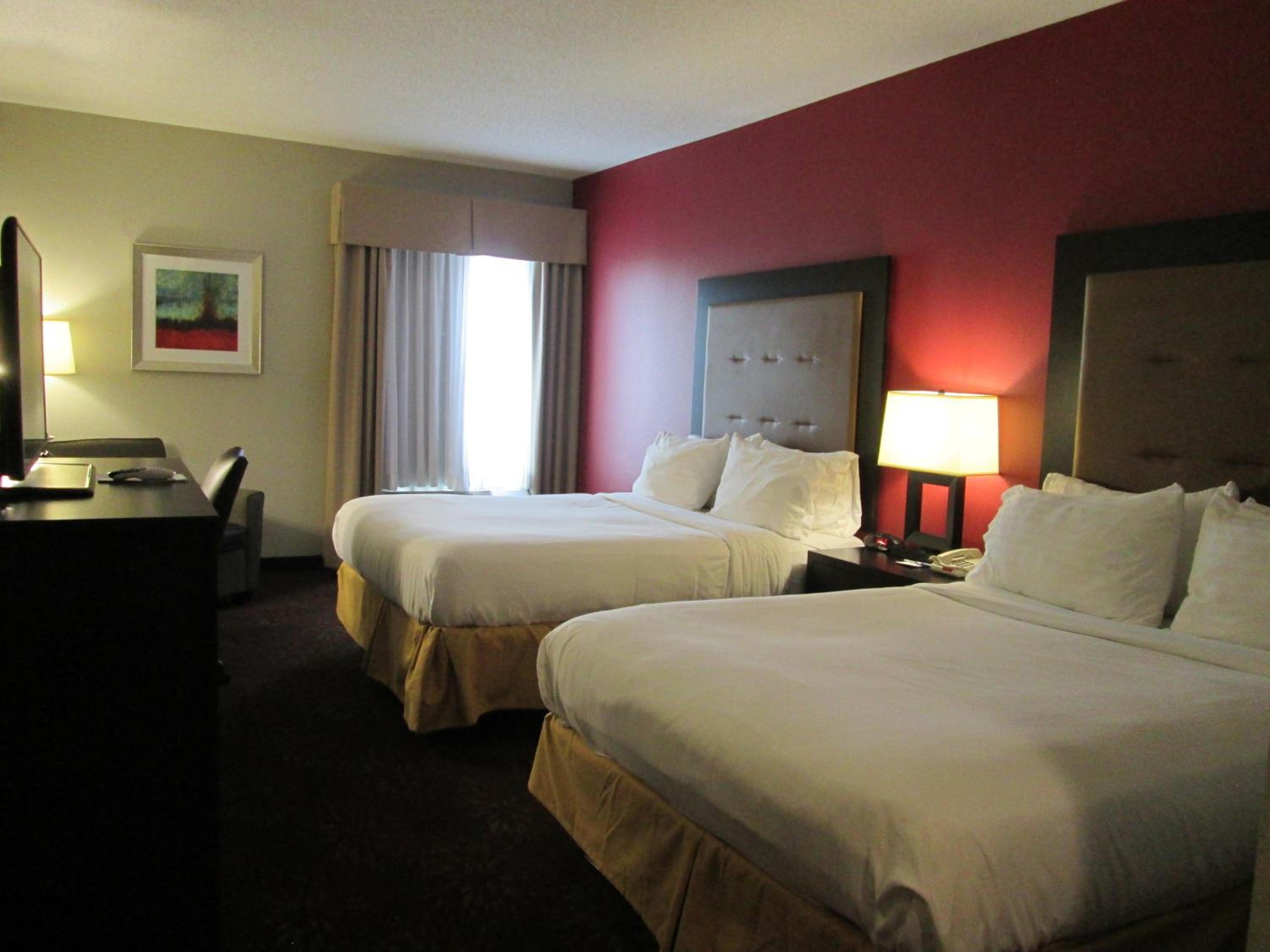 Standard Room with Two Queen Beds