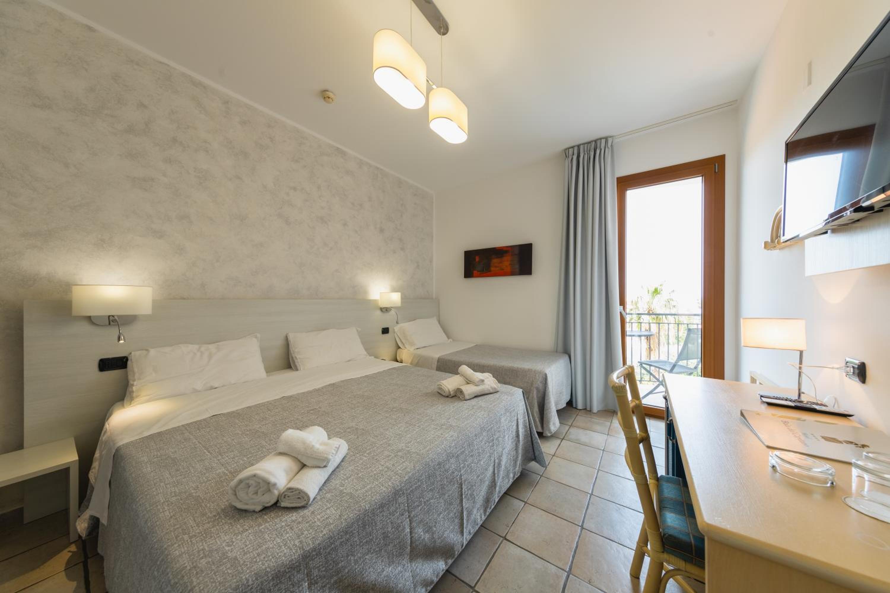 Superior Triple Room with Sea View