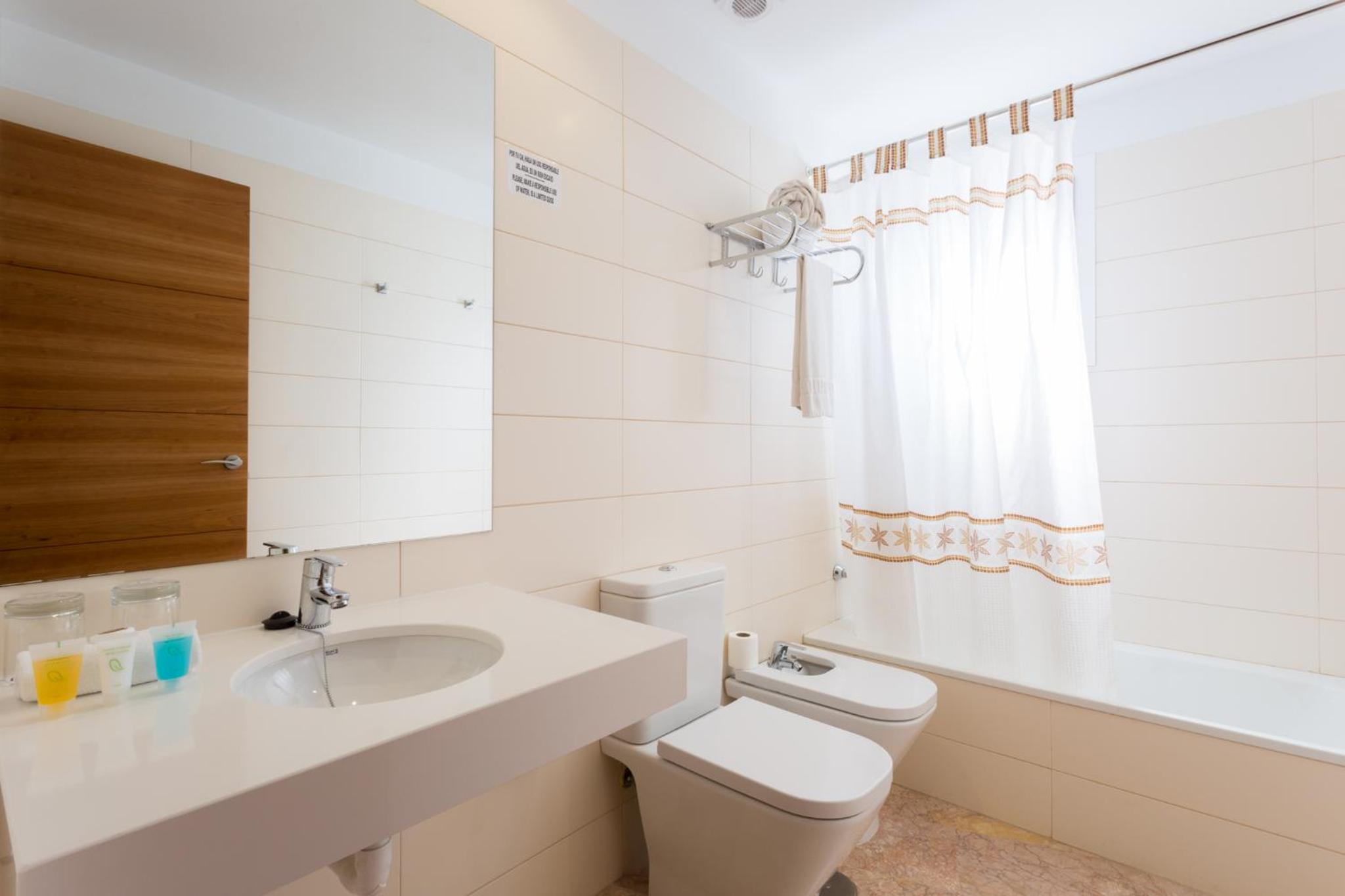 Twin Room with Parking