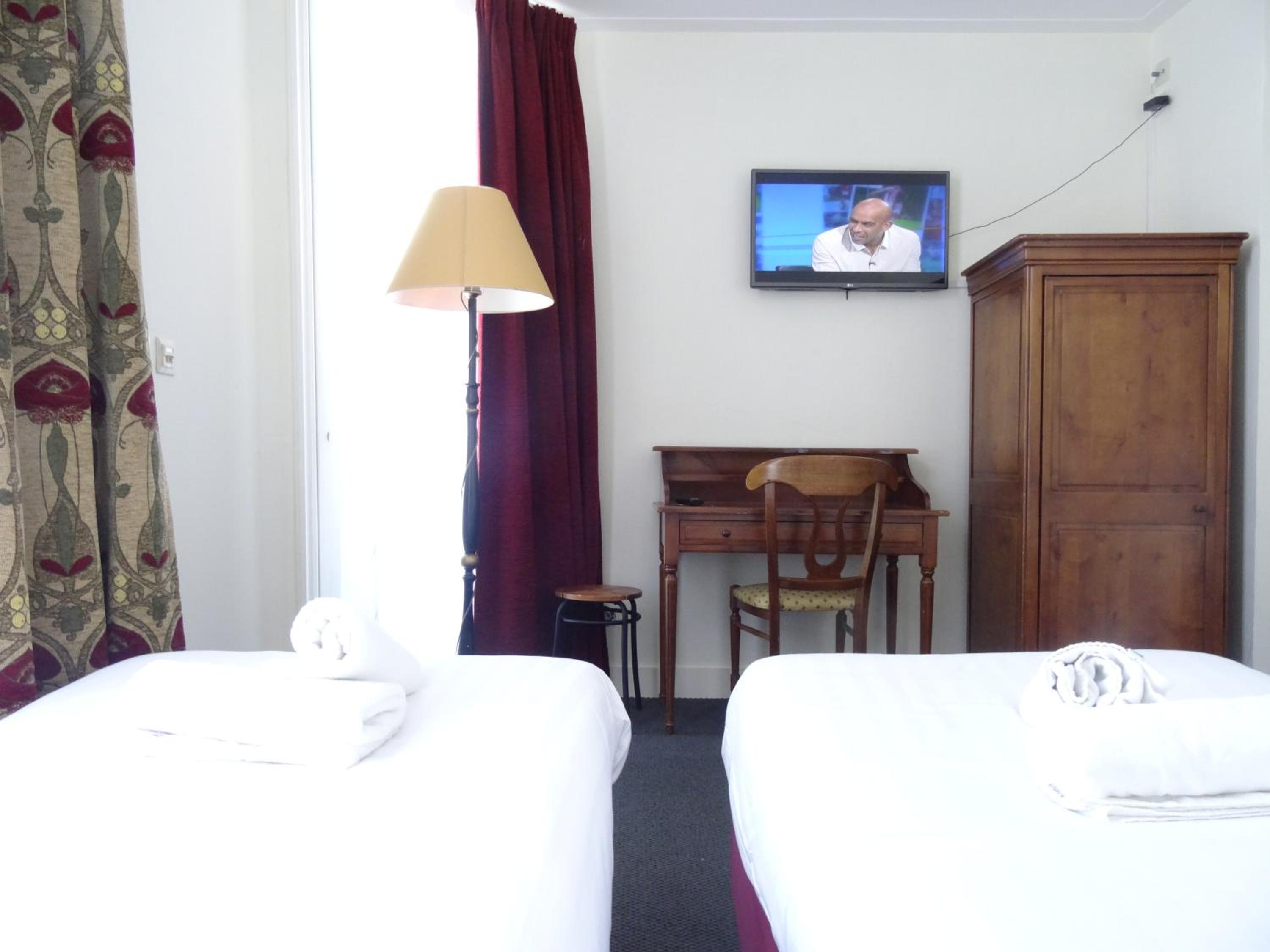 Standard Twin Room with Shower