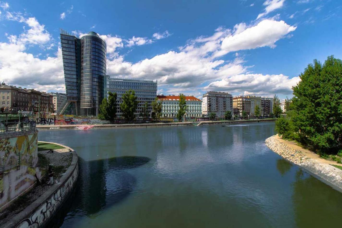 Deluxe One-Bedroom Apartment with Terrace